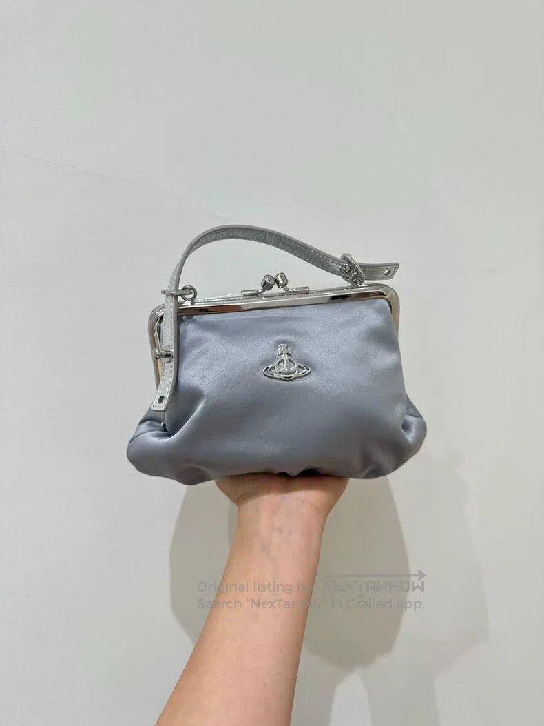 Vivienne Westwood size os Dumpling Bag
