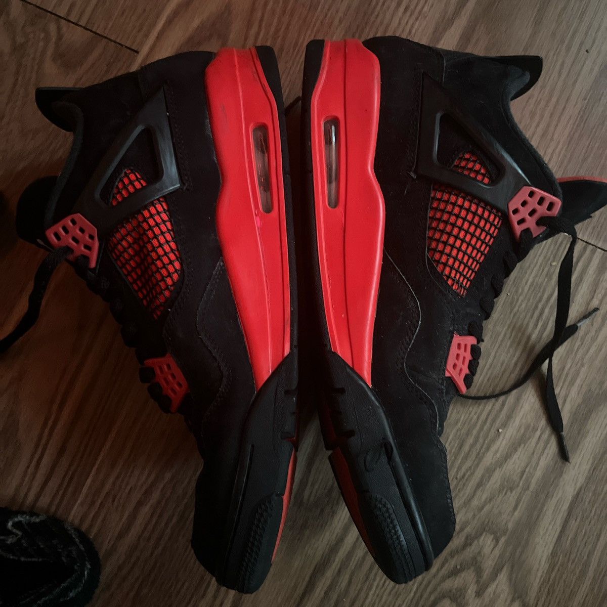 Jordan Brand Jordan 4 red thunders size 13 Size US 13 / EU 46 - 3 Thumbnail