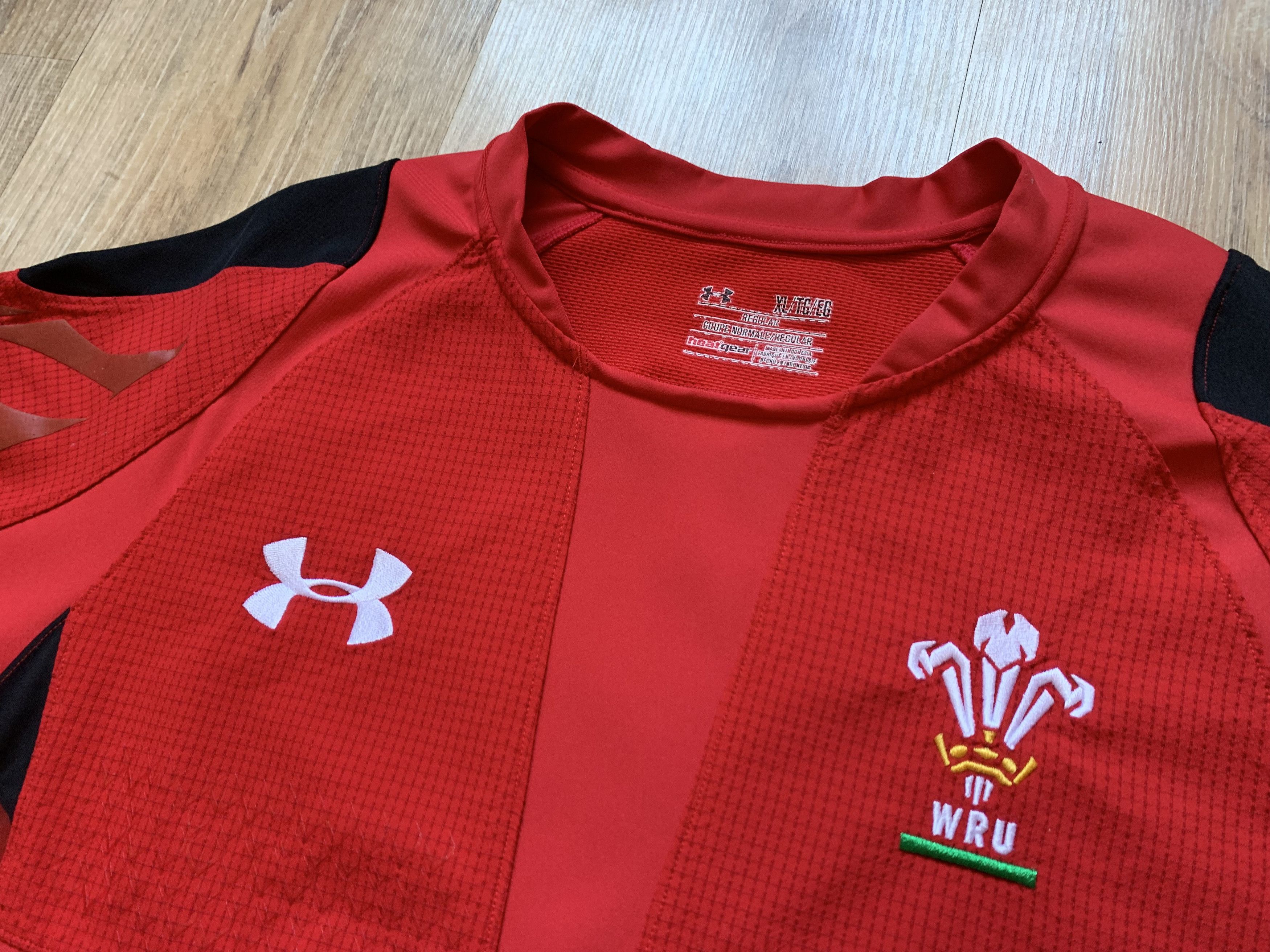 Under Armour × Vintage Under Armour Wales Rugby Union Home Jersey Size US XL / EU 56 / 4 - 6 Thumbnail