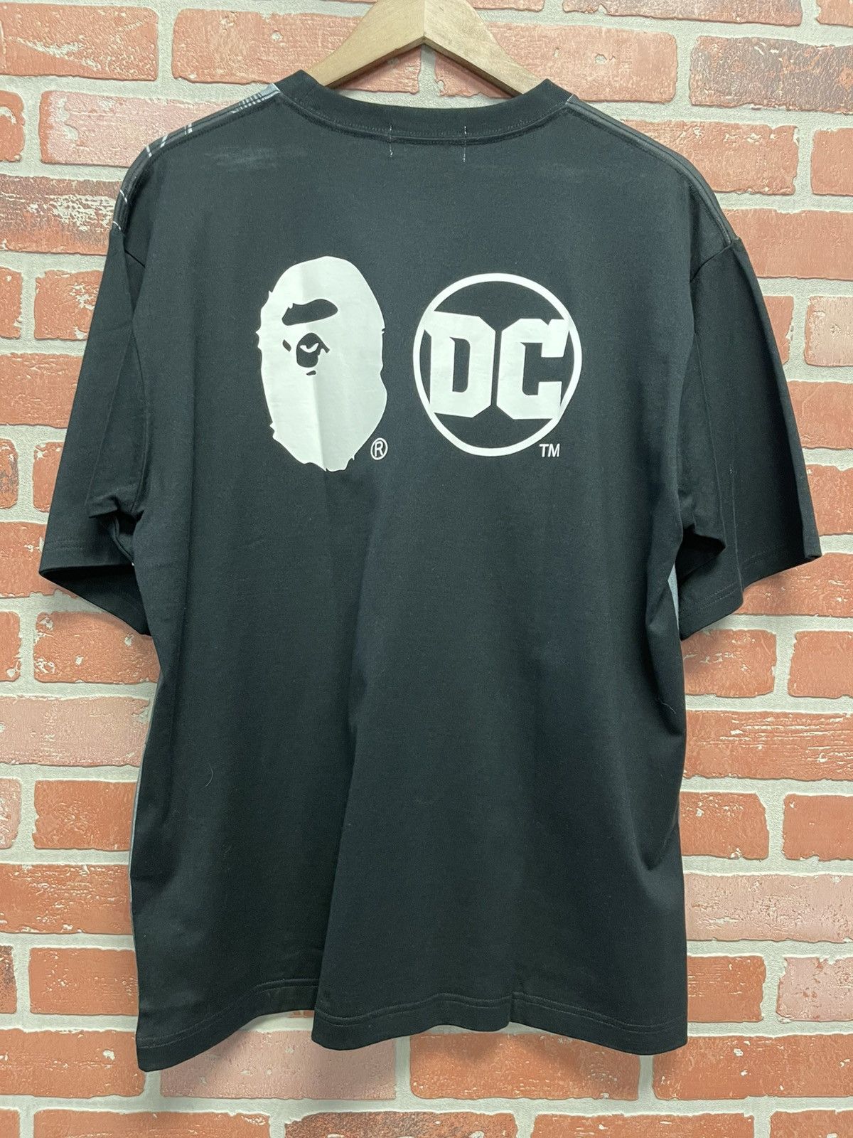 Bape Size M - Bape x DC Comics Batman Brand New! Size US M / EU 48-50 / 2 - 4 Thumbnail