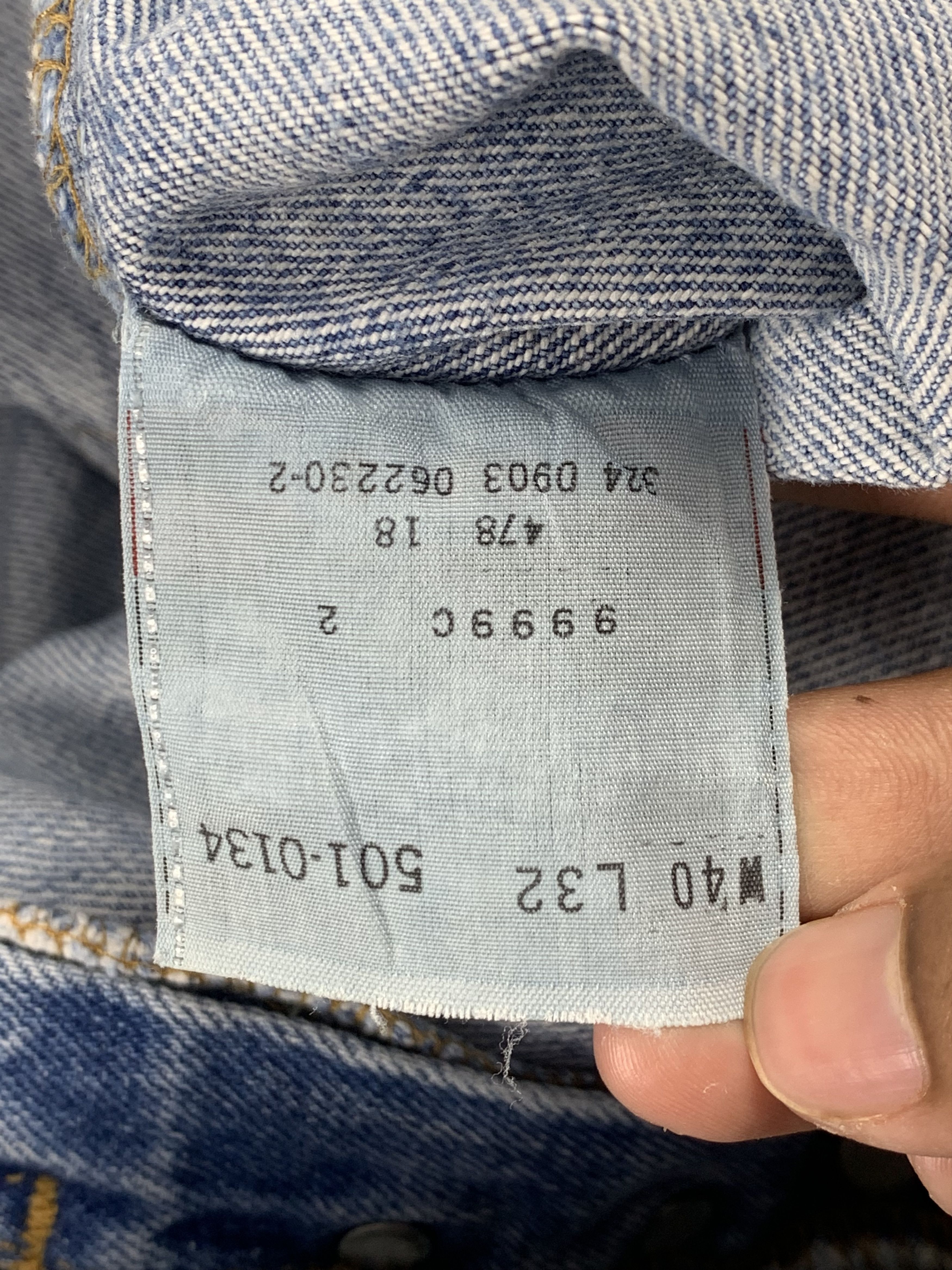 Levi's Vintage 90s Levis 501 Faded Blue Jeans DP2100 Size US 39 - 7 Thumbnail