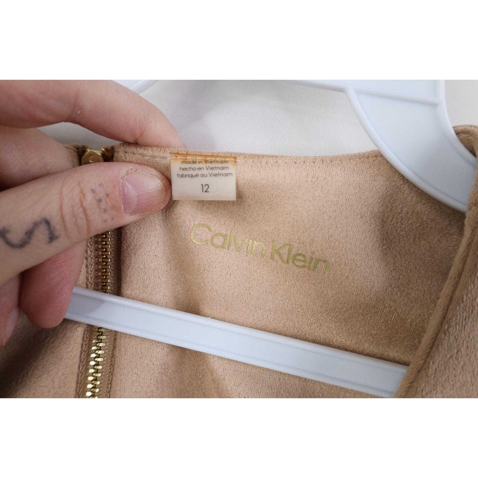 Calvin Klein Calvin Klein Beige Faux Scuba Suede Petal Sleeve Dress Size XL / US 12-14 / IT 48-50 - 9 Thumbnail