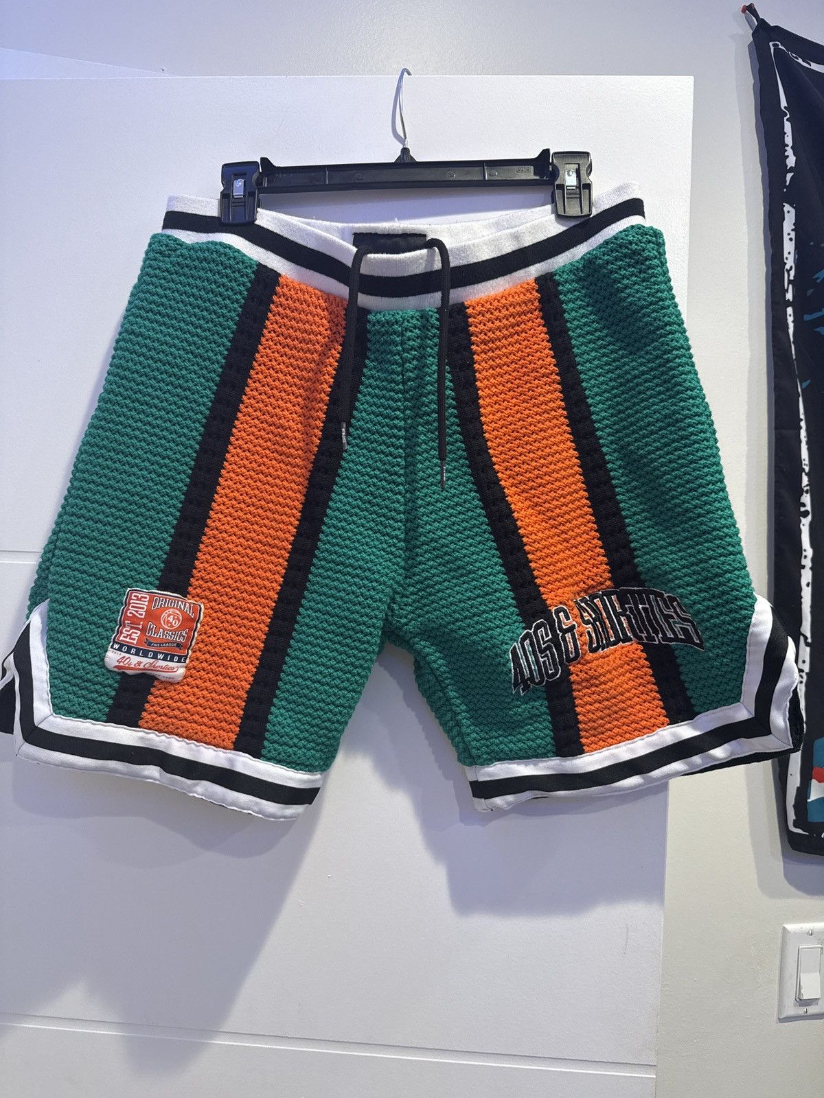 40's & Shorties 40s & Shorties Beachside Basketball Shorts Size US 33 - 1 Thumbnail