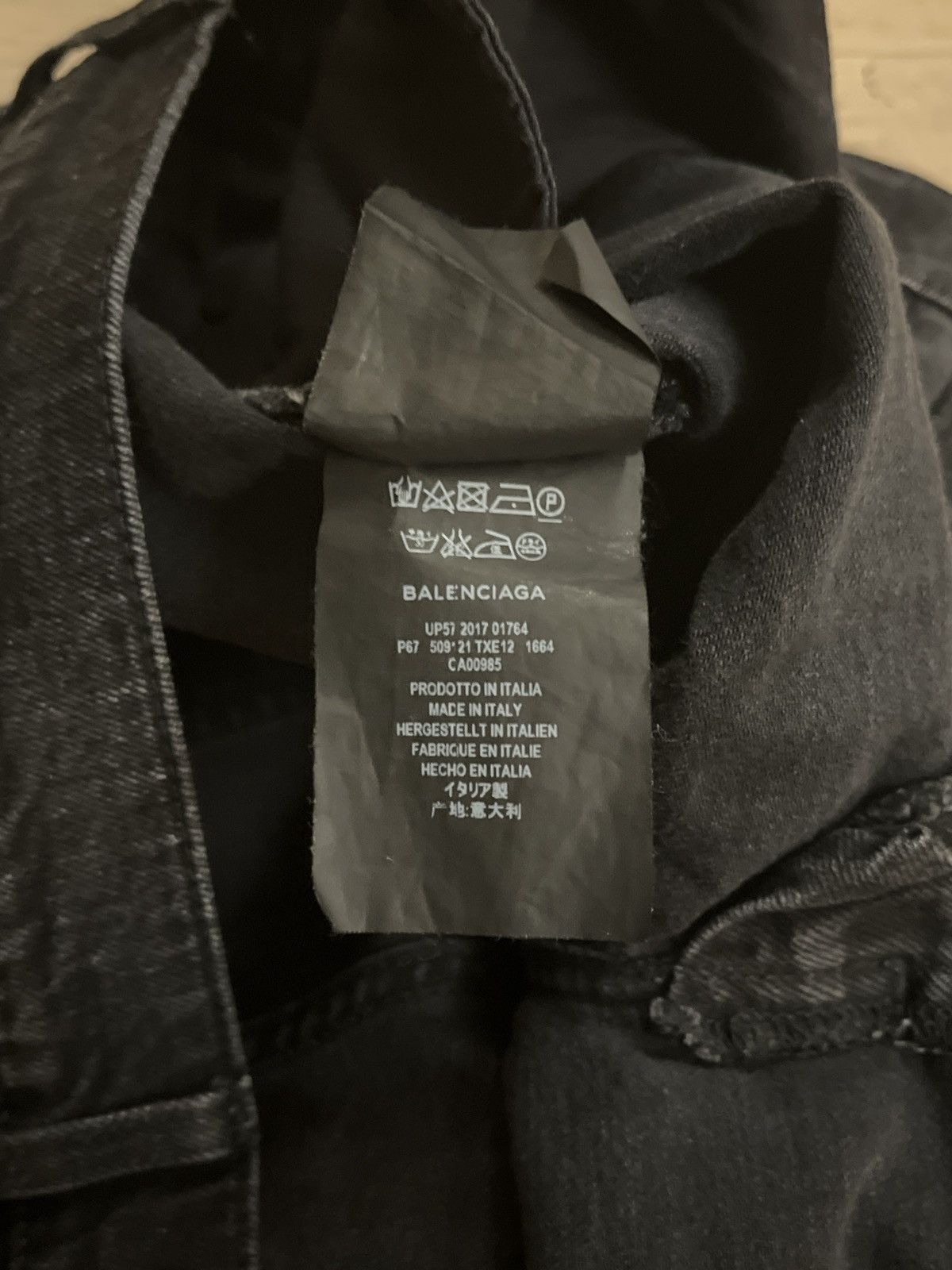 Balenciaga Balenciaga SS18 Archetype Destroyed Knee Black Jeans Size US 33 - 7 Thumbnail