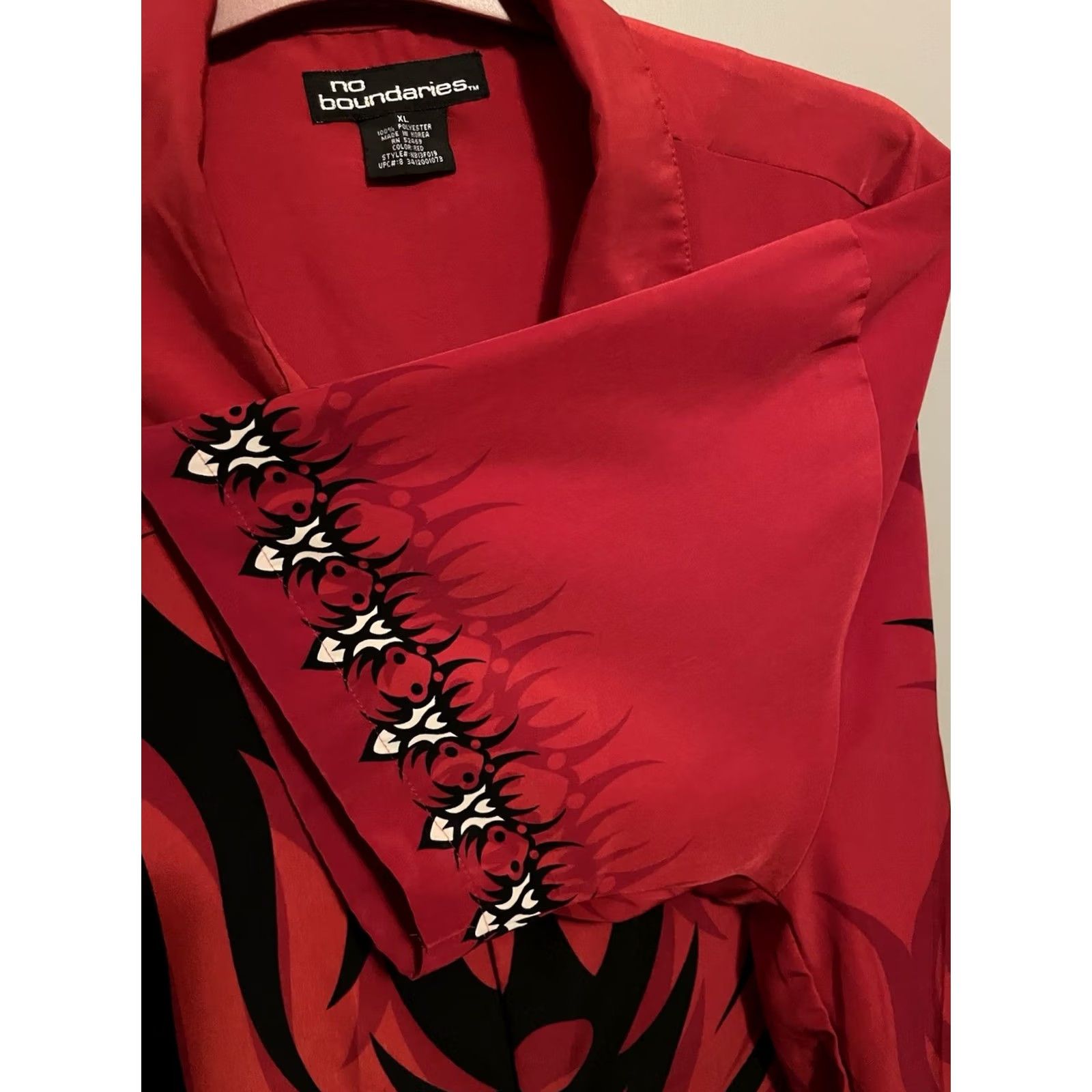 Vintage VINTAGE No Boundaries Short Sleeve Shirt Mens XL Red Tribal 90s Grunge Button-Up 00s Size US XL / EU 56 / 4 - 6 Thumbnail