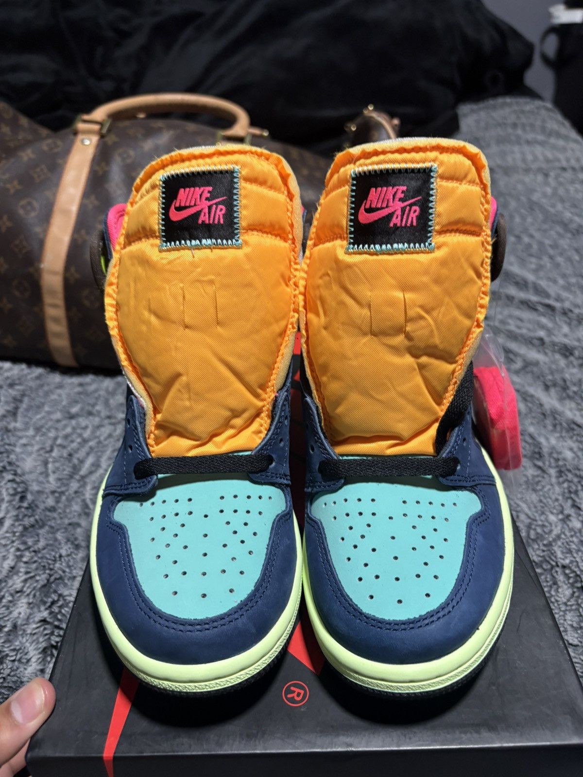 Jordan Brand Jordan 1 High “Tokyo Bio Hack” Size 7.5 Size US 7.5 / EU 40-41 - 4 Thumbnail