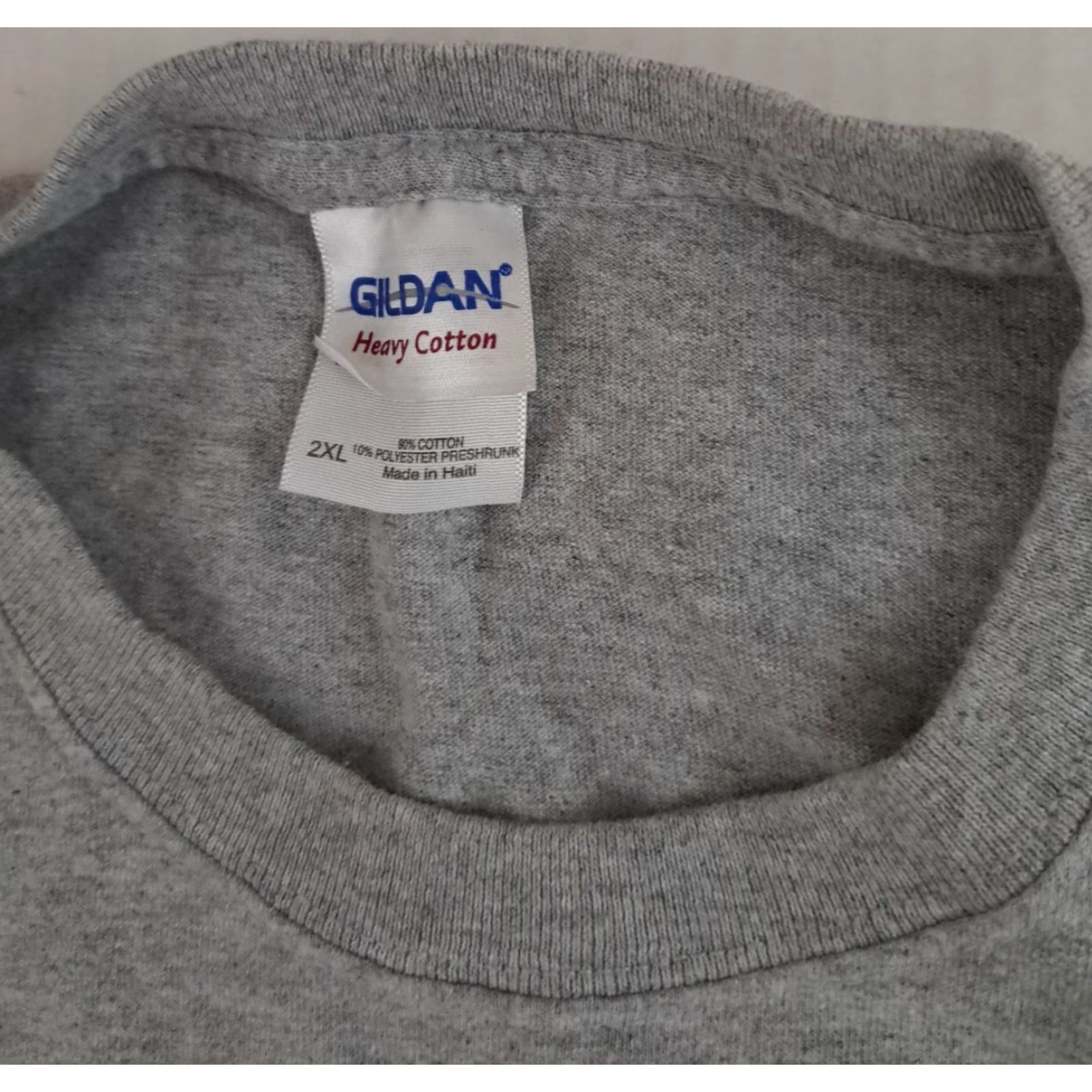 Gildan VINTAGE Village Ford Dearborn Mi. Car Dealer Printed T-Shirt 2XL Gray Cotton Canvas Gildan Heavy Cotton Short Sleeve Crew Neck Unisex Adults Cars 2XL Size US XXL / EU 58 / 5 - 3 Thumbnail