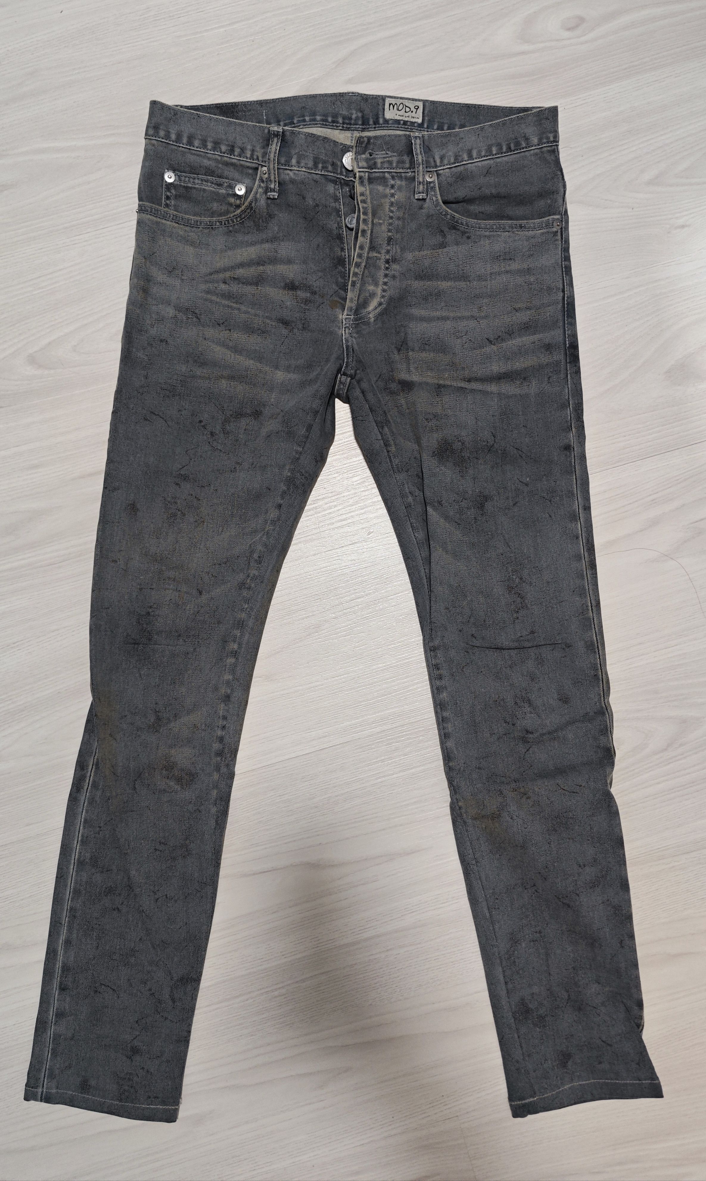 Korean brand smokey jeans