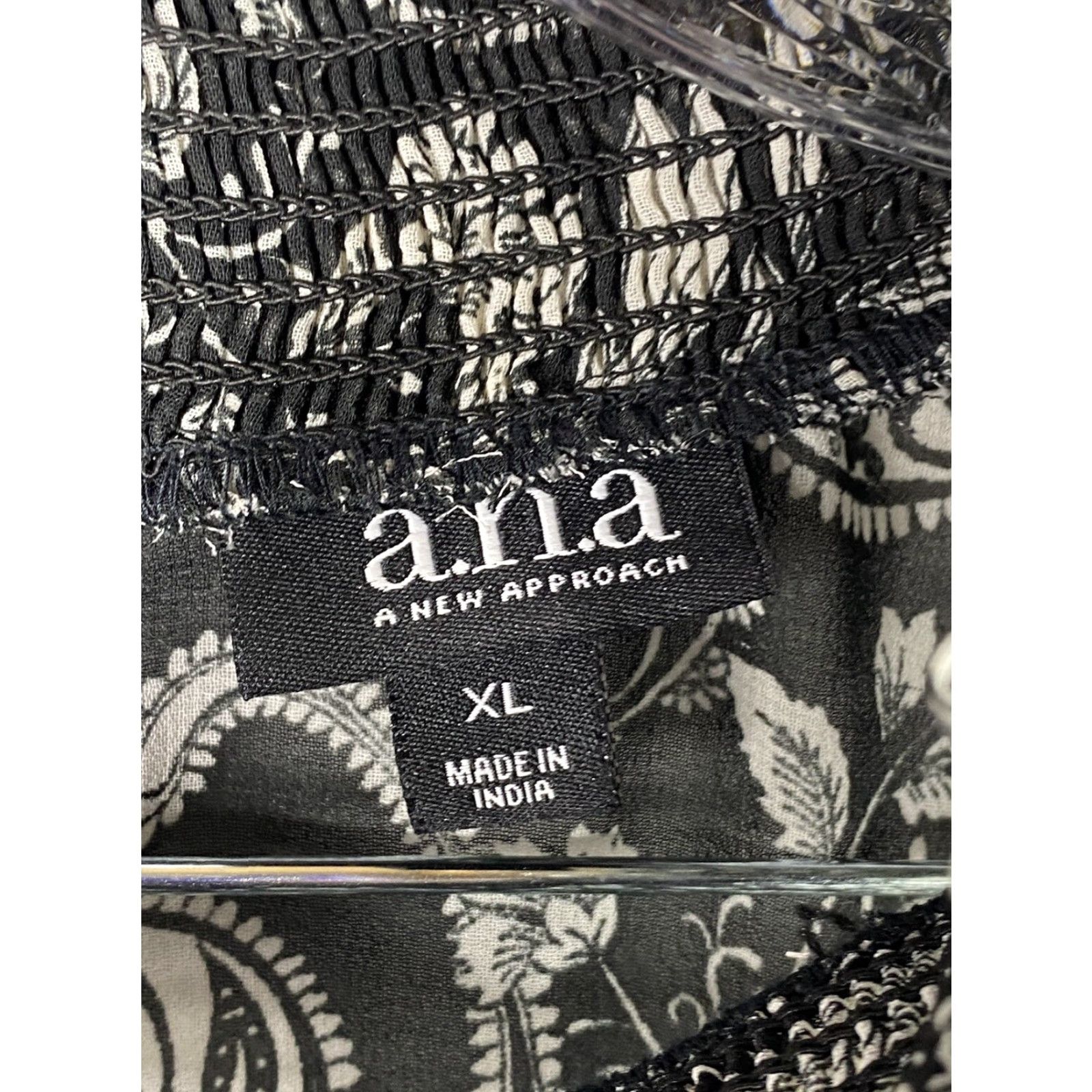 Vintage a.n.a Blouse Top Womens XL Black White Mock Neck Long Sleeve Sheer Geometric Chambray Polyester Button Pullover Casual Occasion Size XL / US 12-14 / IT 48-50 - 3 Thumbnail