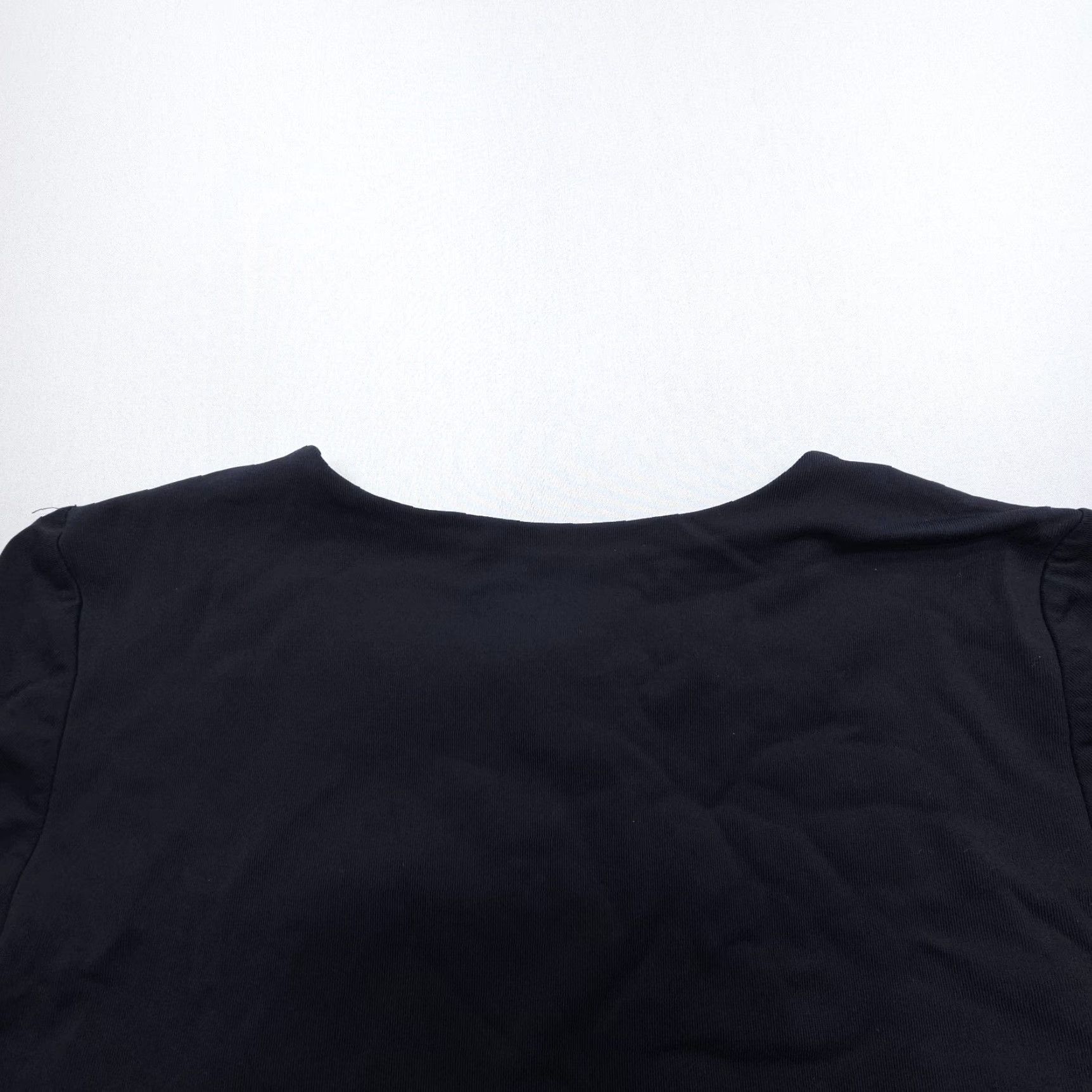 Aritzia Aritzia T-Shirt Women Cropped Slim Crew Neck Short Sleeve Black S Nylon Spandex Microfiber Solid USA Size S / US 4 / IT 40 - 8 Thumbnail