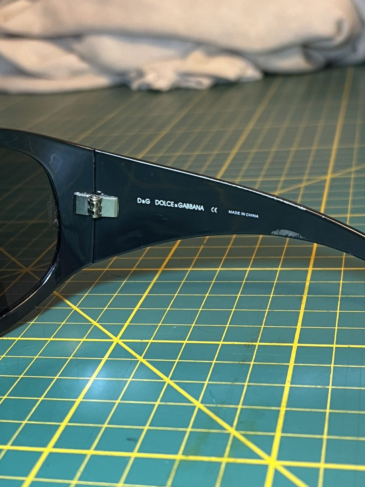 Dolce & Gabbana Vintage Dolce & Gabbana 8008 rhinestone logo ski sunglasses Size ONE SIZE - 7 Thumbnail