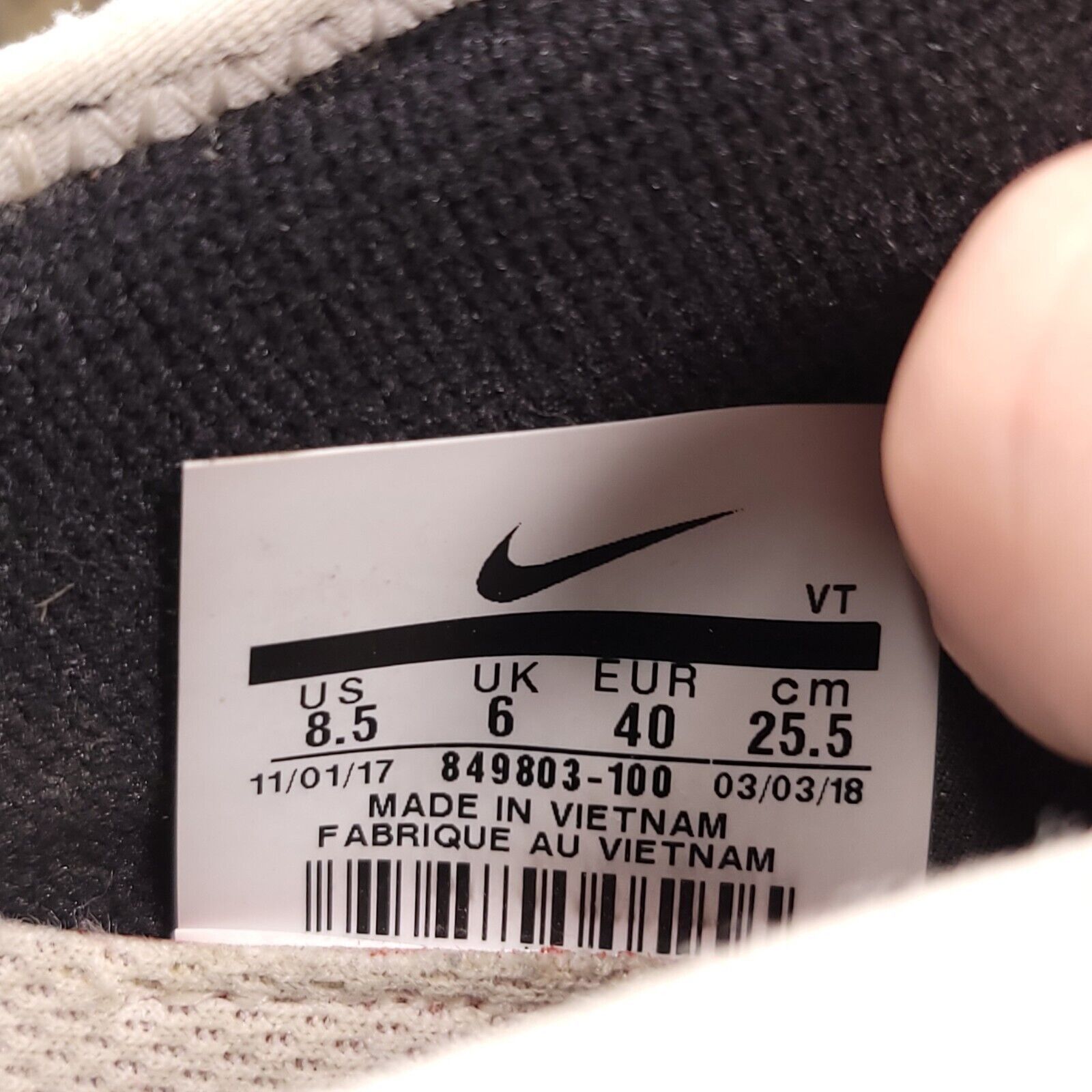 Nike Nike Zoom Dynamic Shoe Women Size 8.5 849803-100 White Black Size US 8.5 / IT 38.5 - 9 Thumbnail