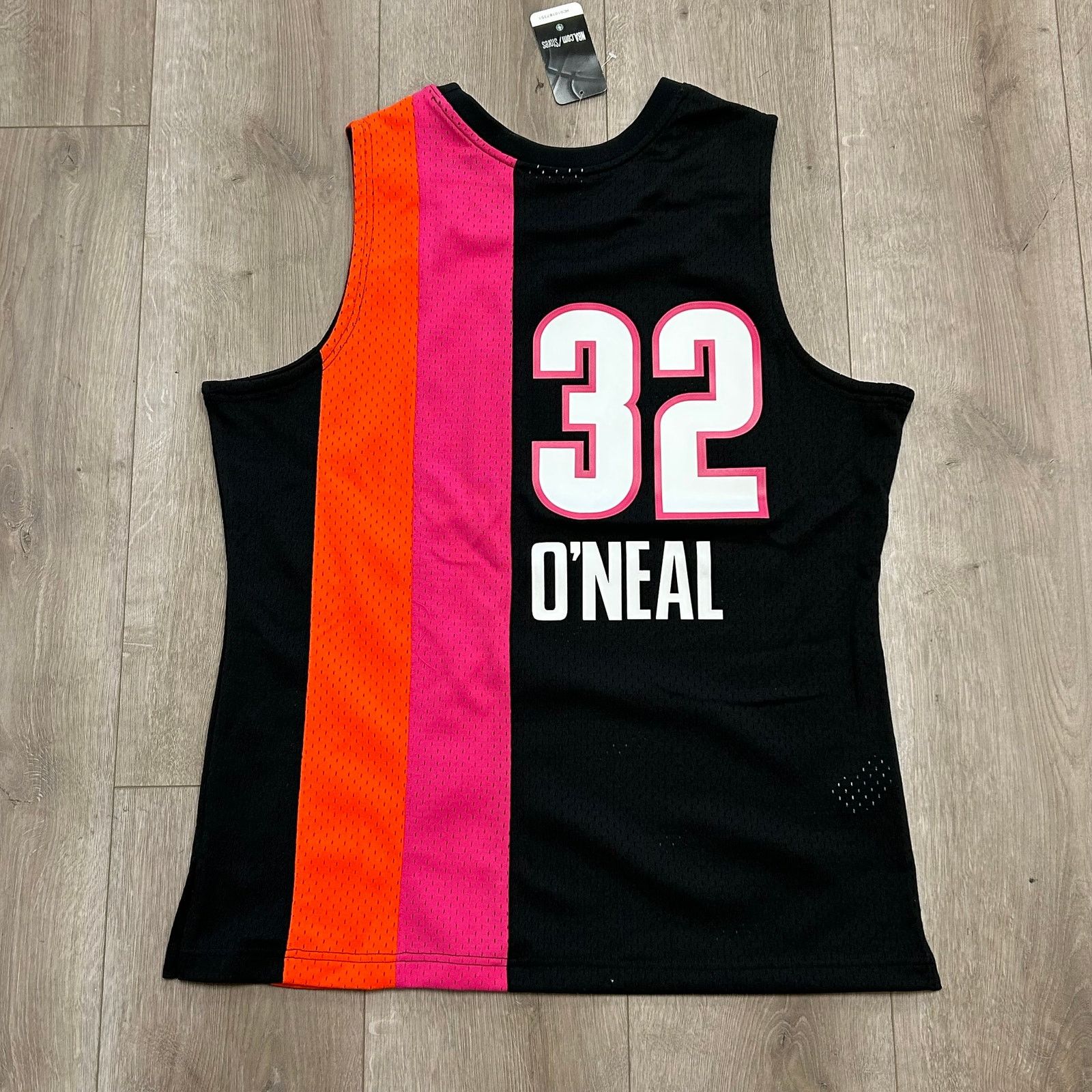 Mitchell & Ness Mitchell & Ness Shaquille O'Neal Miami Heat 2005-06 jersey Size US L / EU 52-54 / 3 - 6 Thumbnail
