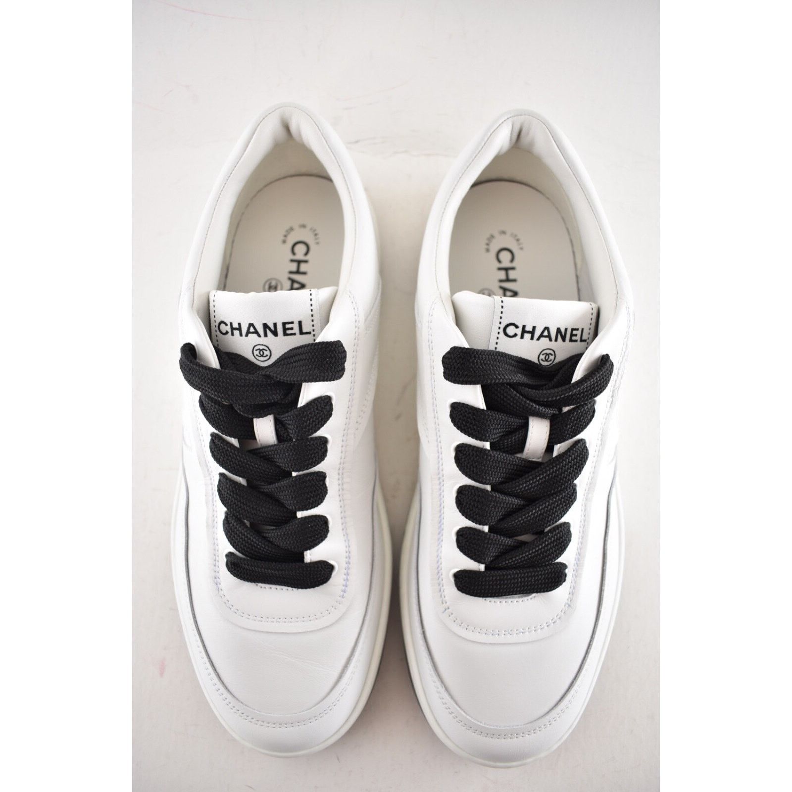 Chanel Chanel Leather CC Logo Flat Lace Up Runner Sneaker 42 Size US 12 / IT 42 - 10 Thumbnail