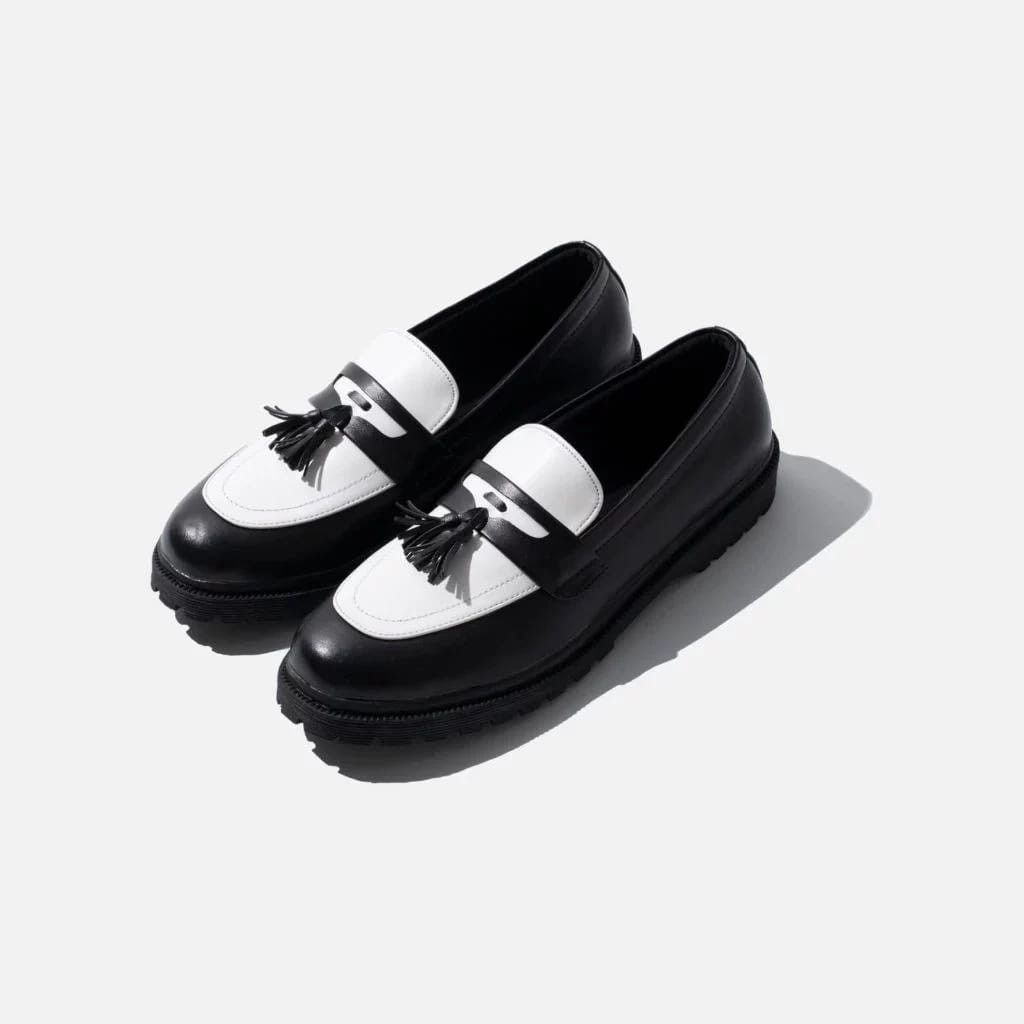 Simple Shoes Mens Zevin Tassel Loafer Black White Size US 10 / EU 43 - 2 Thumbnail