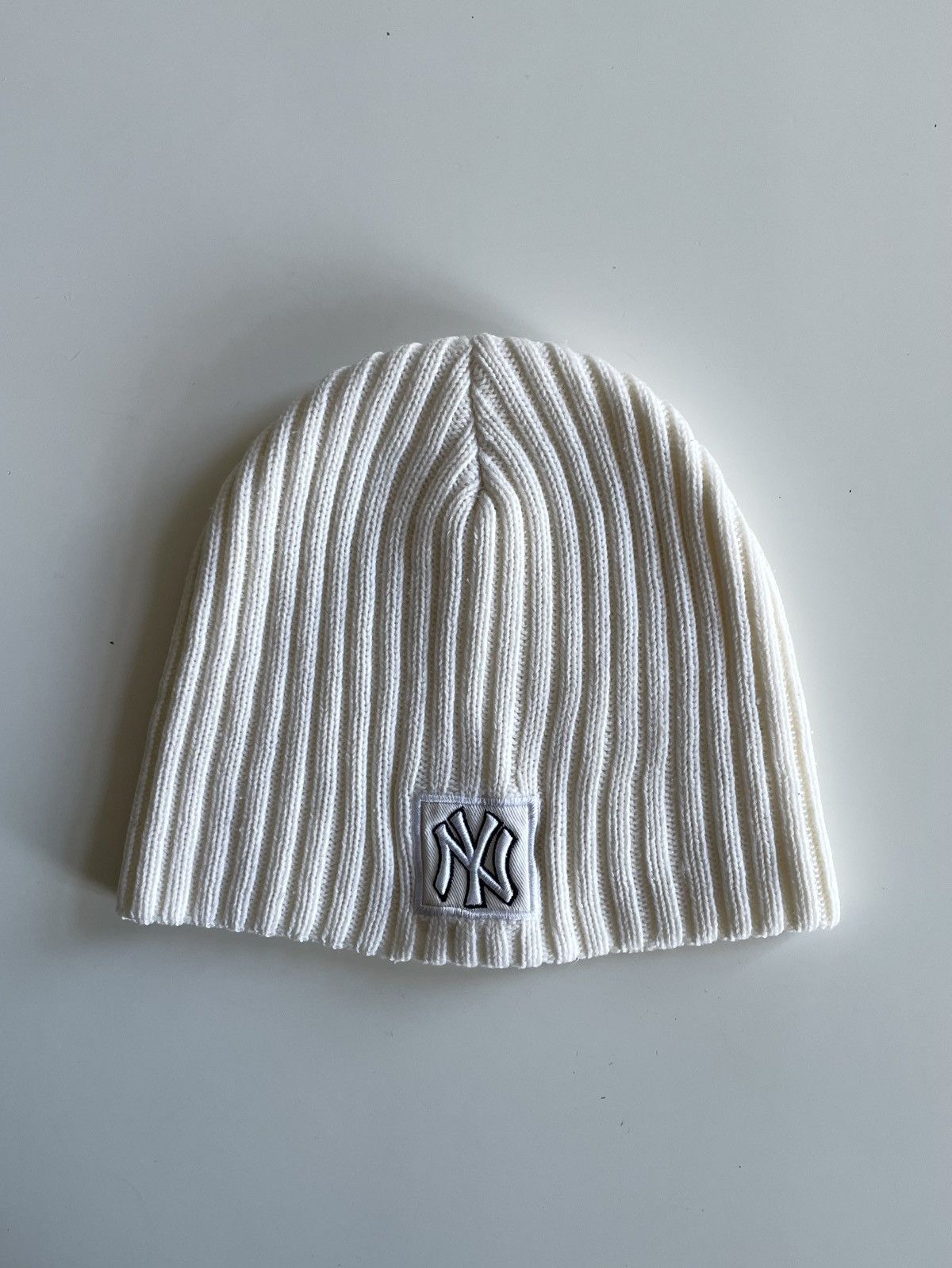 New York Yankees NY Yankees: An Ivory, Striped Facture Hat 00s Size ONE SIZE - 1 Thumbnail