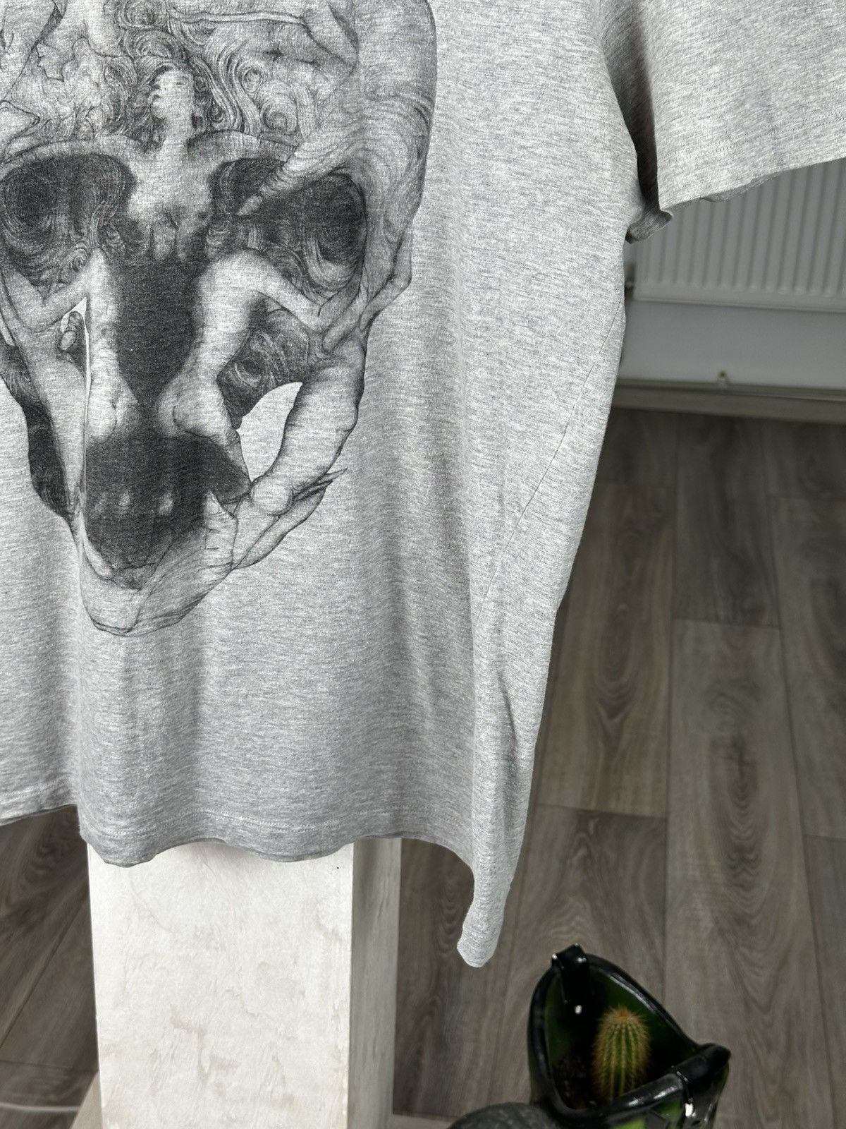 Alexander McQueen Rare Design Vintage Alexander McQueen Skull T-shirt Size US L / EU 52-54 / 3 - 5 Thumbnail