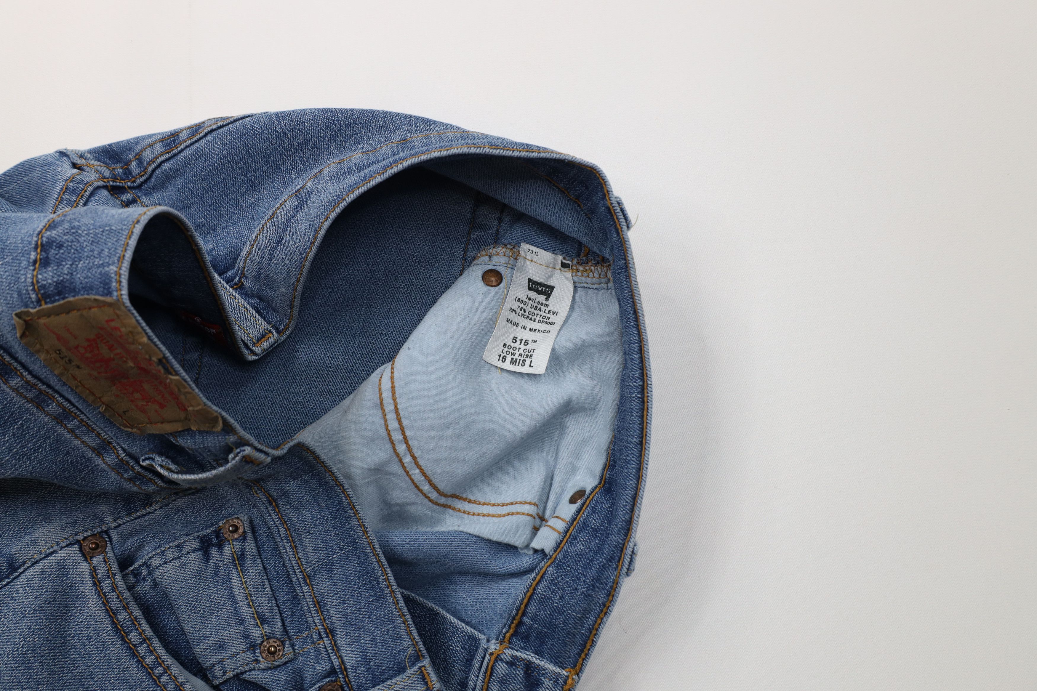 Levi's Vintage Y2K Levis 515 Bootcut Flared Denim Jeans Blue Size 38" / US 16 / IT 52 - 11 Thumbnail
