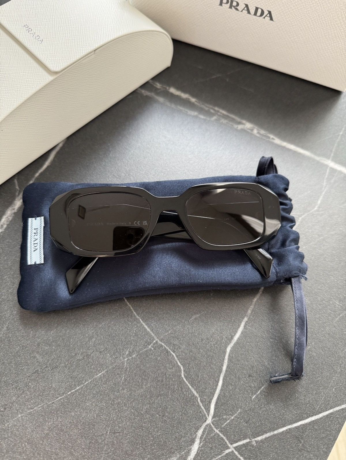 Prada PRADA 2022 Runway Symbole Logo Square Sunglasses SPR17W Size ONE SIZE - 6 Thumbnail