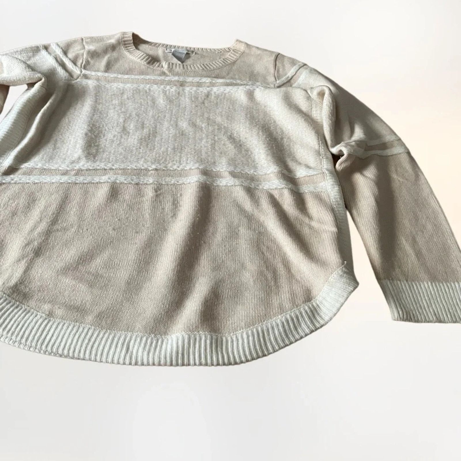 The Unbranded Brand Design History beige and white sweater, size L Size L / US 10 / IT 46 - 1 Thumbnail