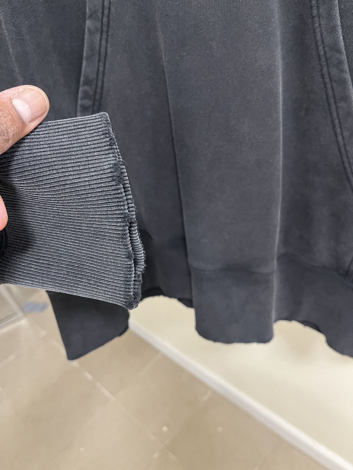 Givenchy Givenchy Hoodie Sz M Size US M / EU 48-50 / 2 - 11 Thumbnail