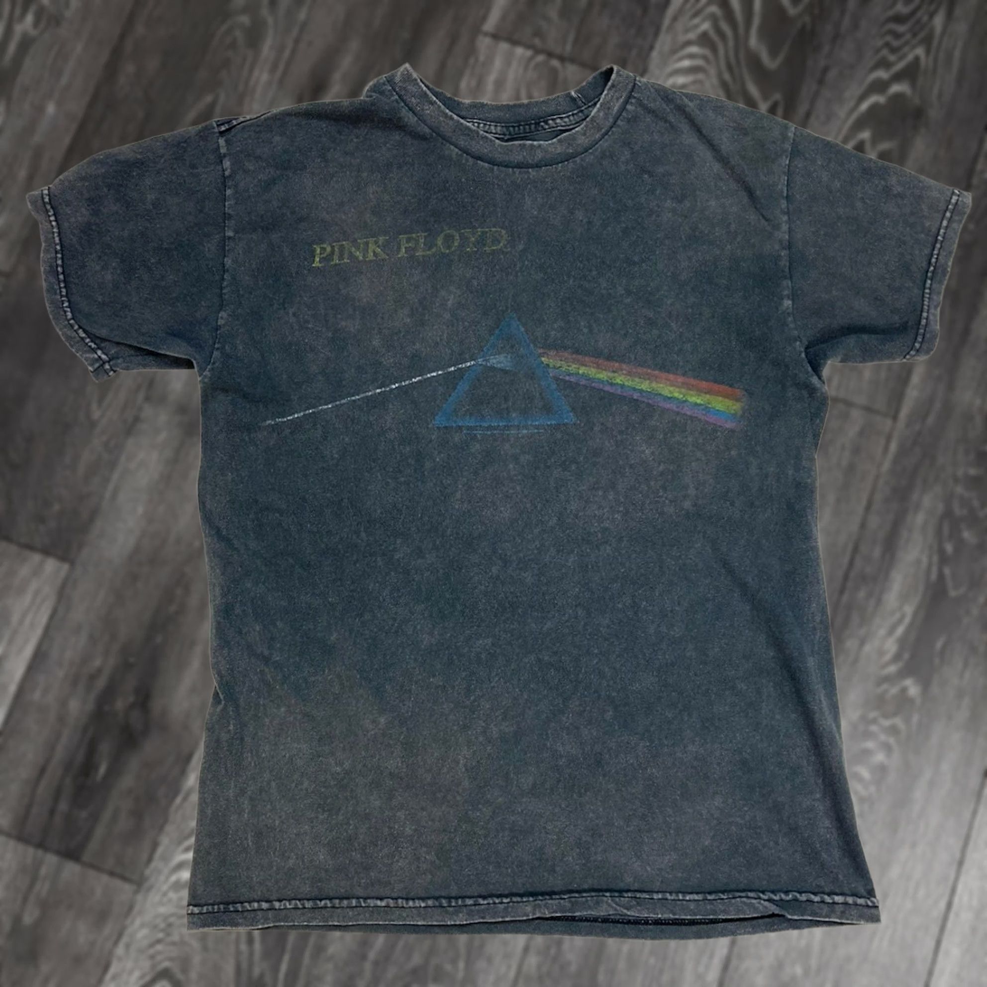 Vintage VINTAGE Pink Floyd US Tour 1973 Graphic Shirt Women Medium Black Acid Wash Music Size M / US 6-8 / IT 42-44 - 1 Thumbnail