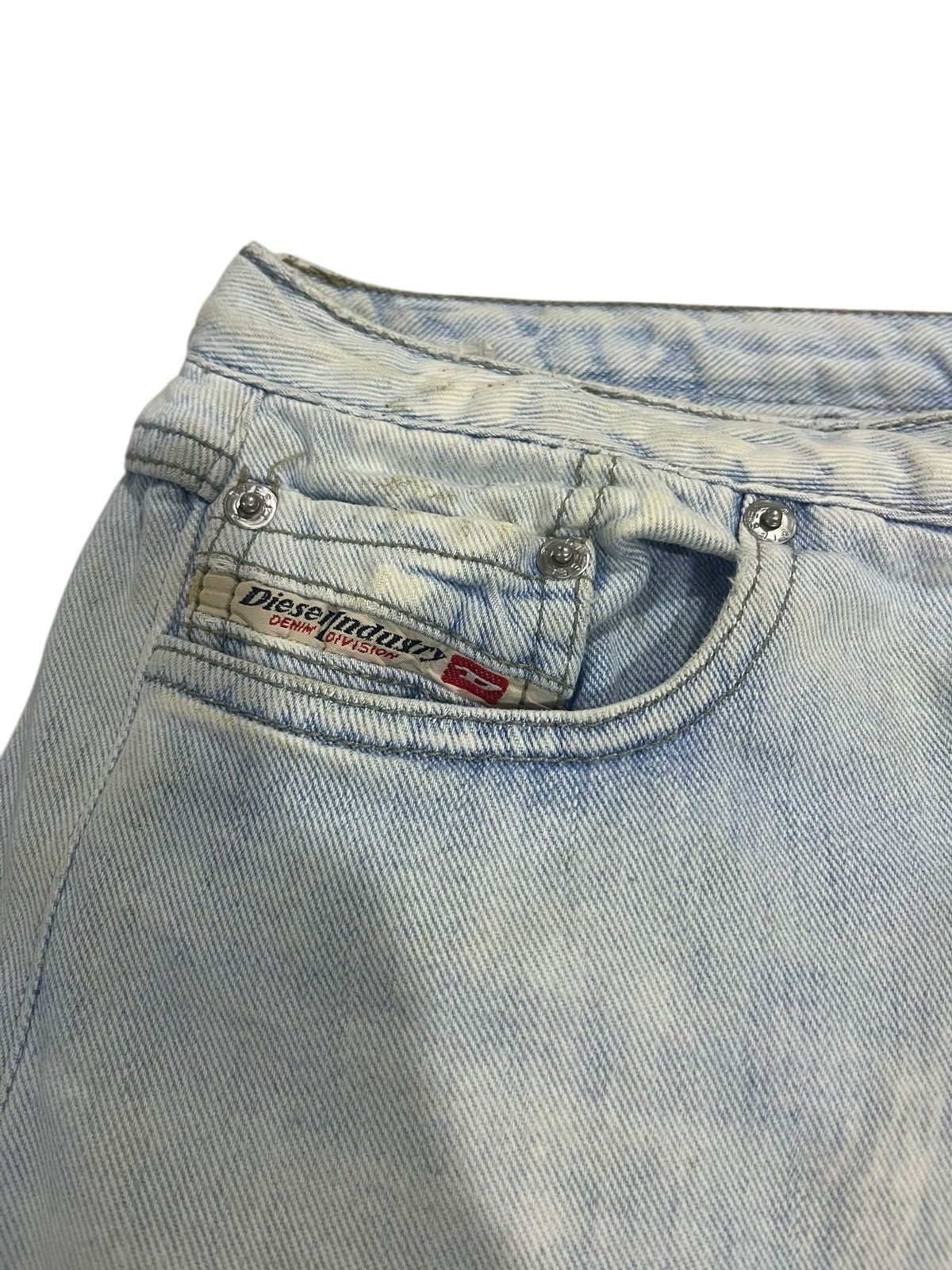 If Six Was Nine VINTAGE Y2K DIESEL LIGHT BLUE WASHED DENIM Size US 30 / EU 46 - 7 Thumbnail