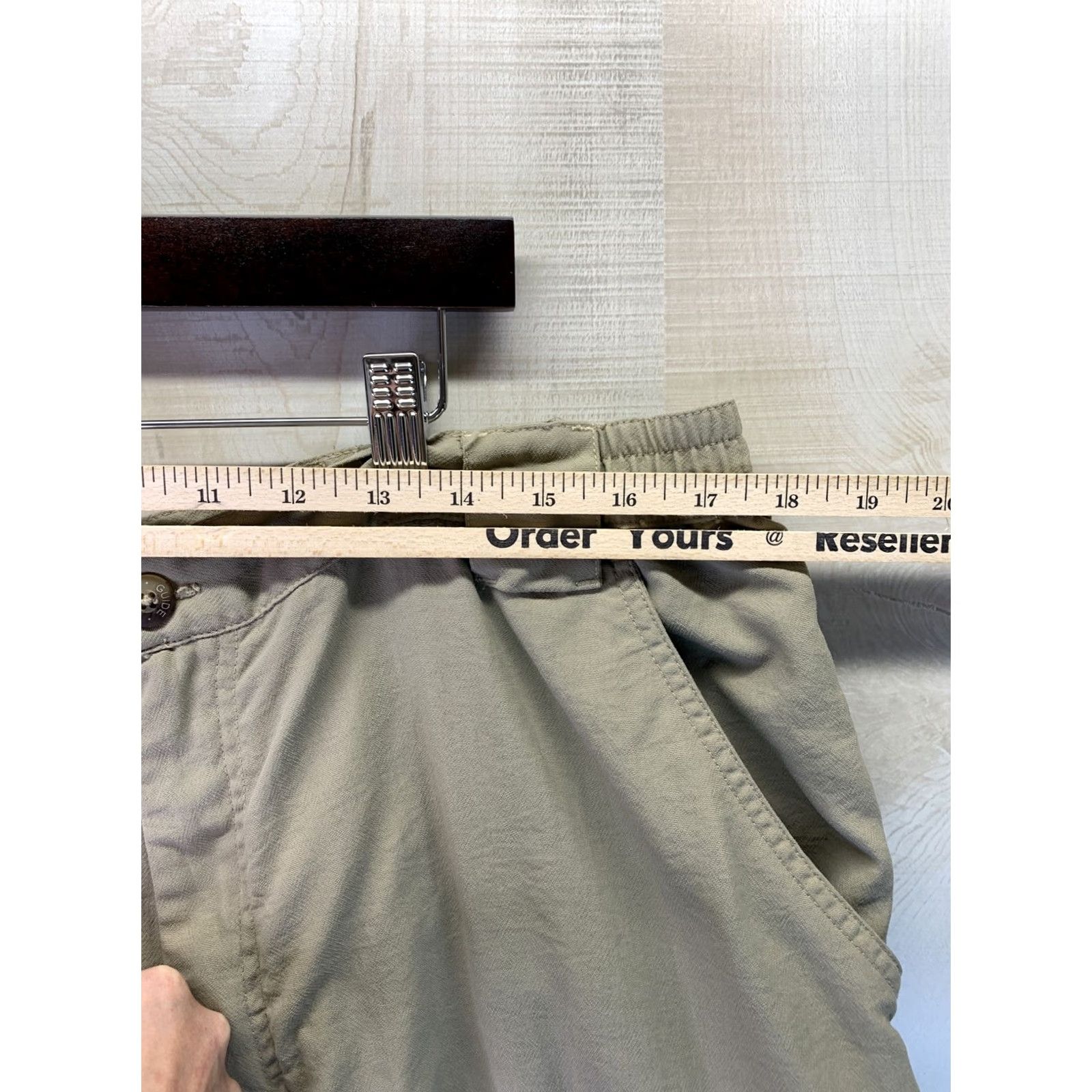 Vintage Guide Series Mens SZ 42 Nylon Cargo Shorts Tan 42 Inseam Khaki Fishing Hiking Travel Cargo Pocket 3408 Mens Size US 42 / EU 58 - 2 Thumbnail