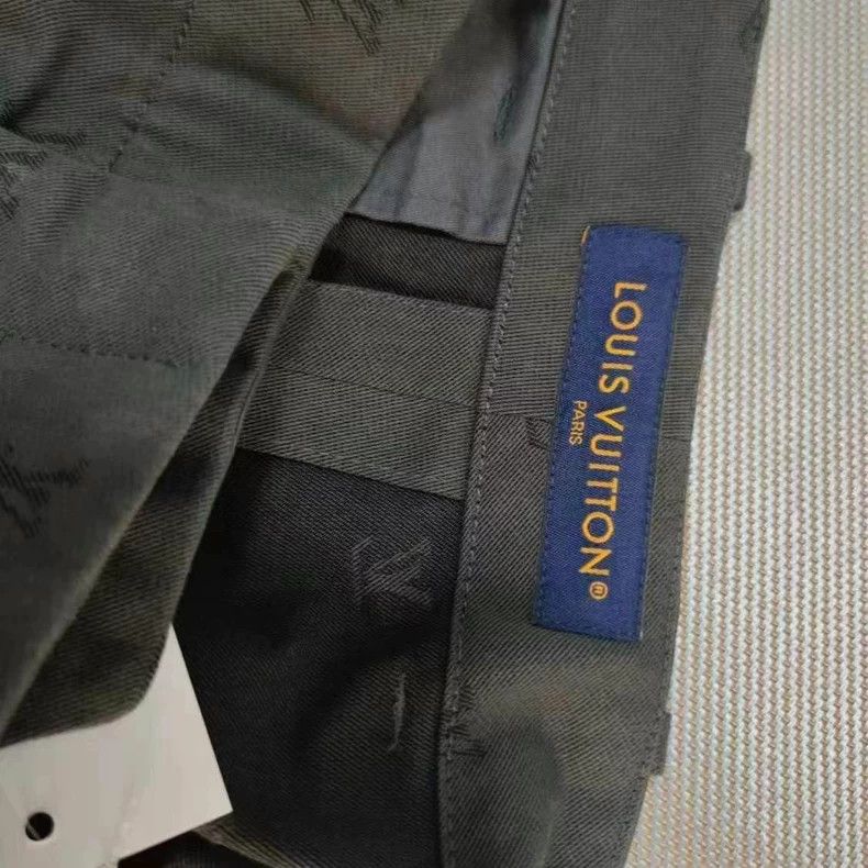 Louis Vuitton LOUIS VUITTON size US 48 Small logo full print casual pant Size US 32 / EU 48 - 4 Thumbnail