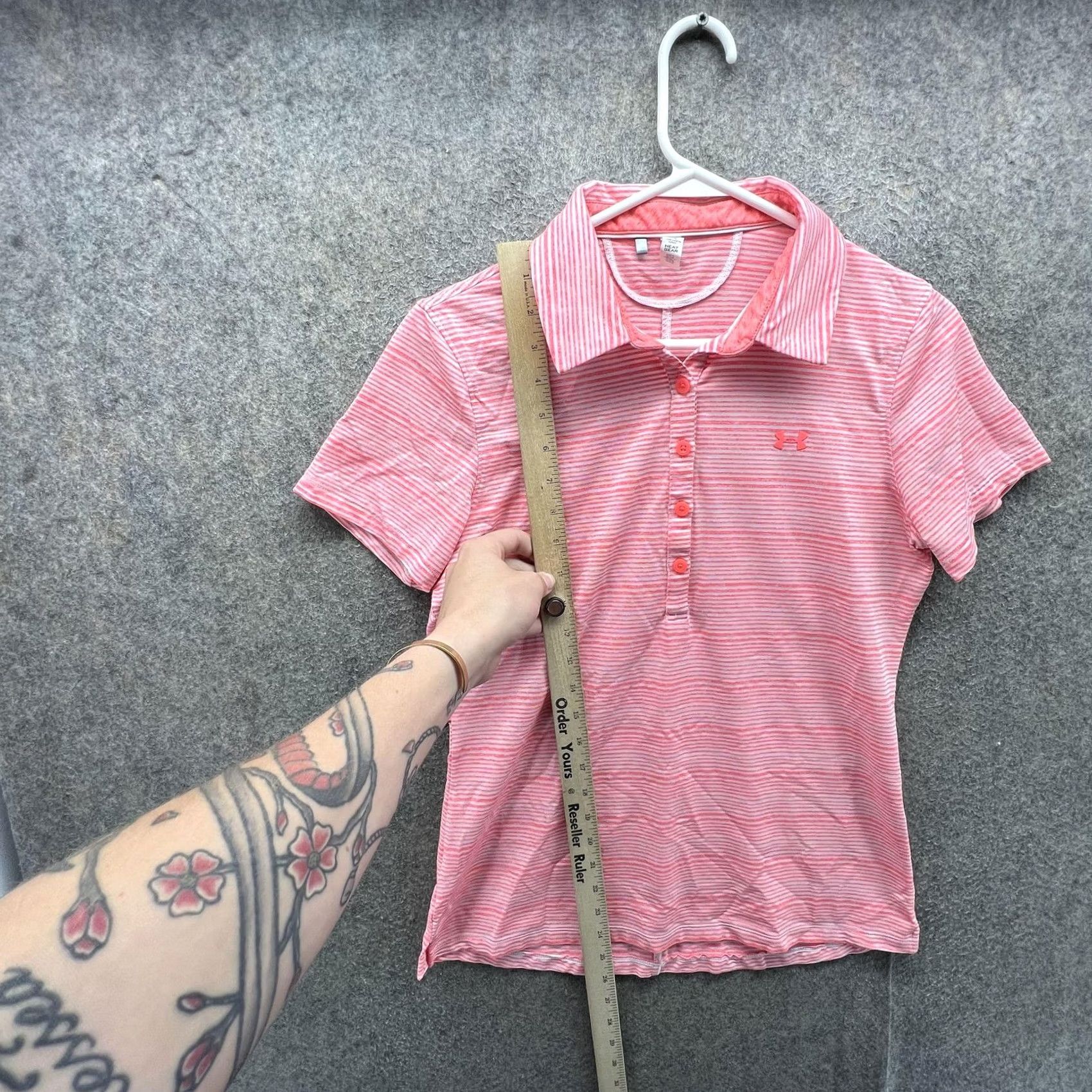 Under Armour Under Armour Polo Shirt Womens M Pink Stripe HeatGear Golf Stretch Top Size M / US 6-8 / IT 42-44 - 5 Thumbnail