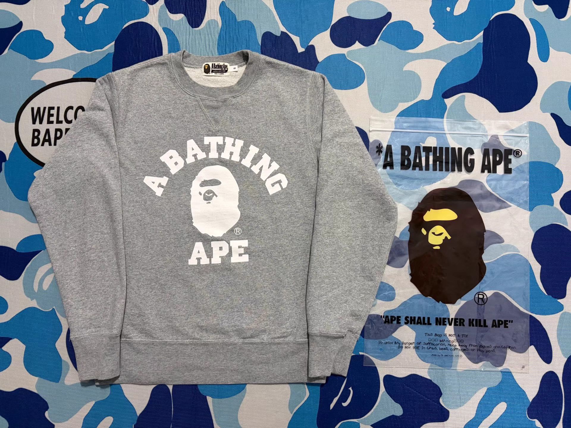 Bape BAPE Gray Ape Head Hoodie Size US S / EU 44-46 / 1 - 1 Thumbnail