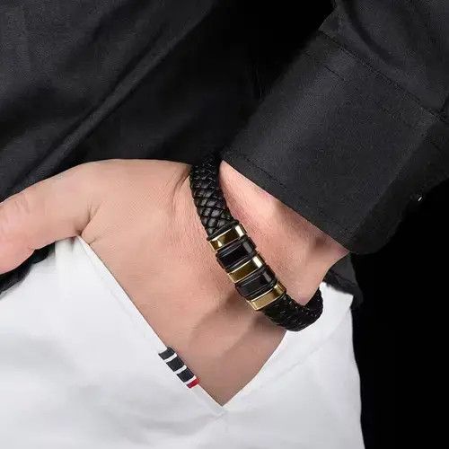 Japanese Brand Fashion Black Braided PU Leather Men Bracelet Size ONE SIZE - 4 Thumbnail