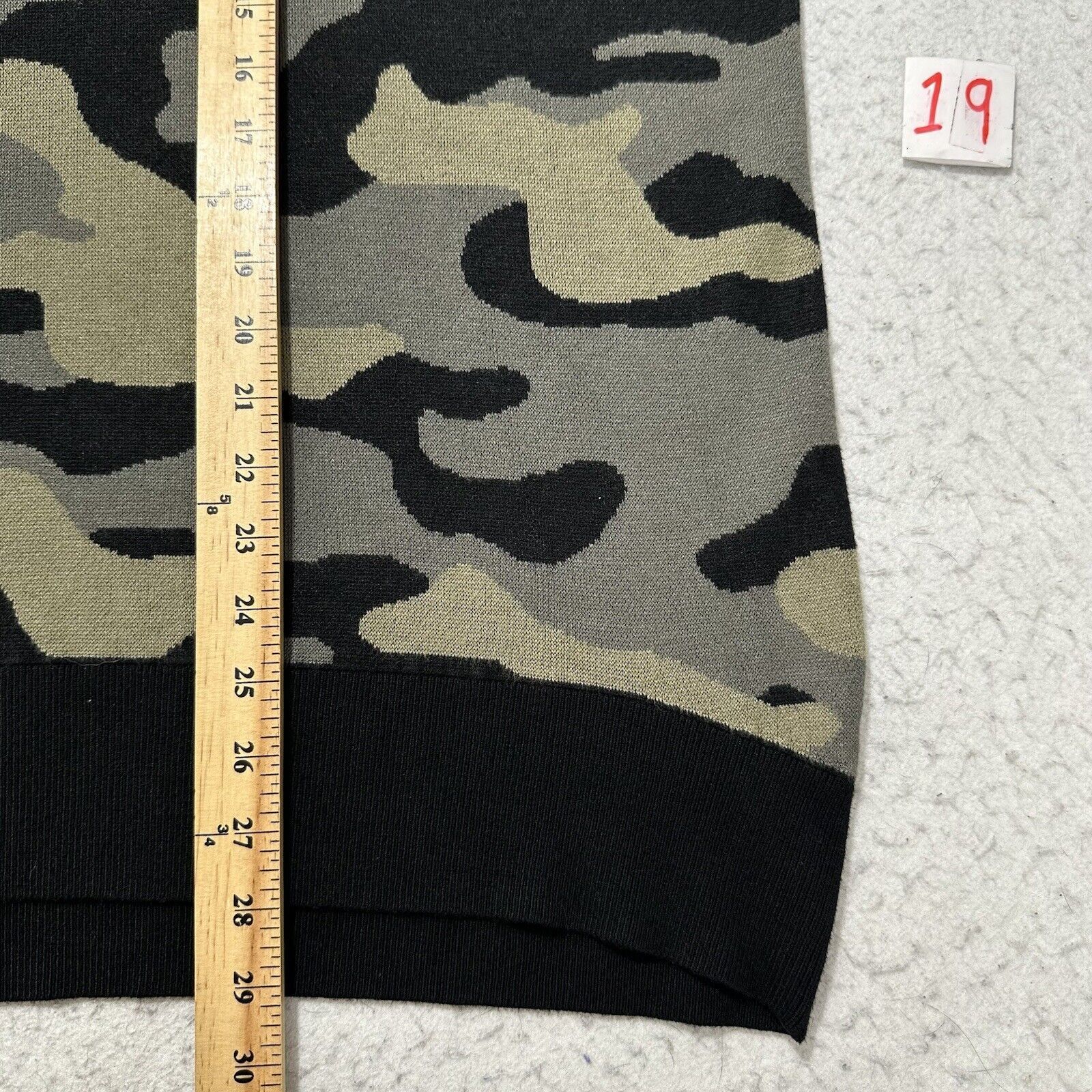Isaac Mizrahi Isaac Mizrah XXL Crewneck Sweatshirt Camo Pattern Pullover Size XXL / US 16-18 / IT 52-54 - 9 Thumbnail