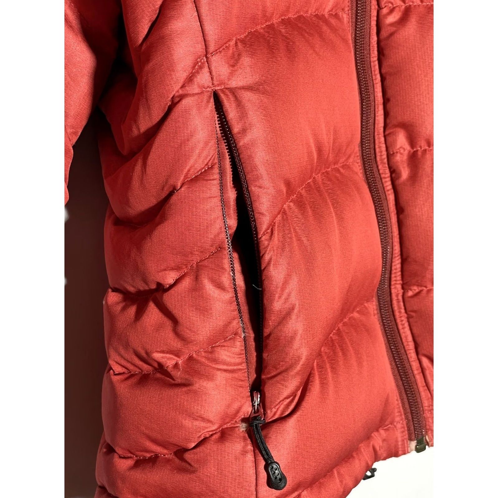 Patagonia Patagonia Jacket Puffer Women M Orange Down Zip 1/2 1/4 Full Zip Lightweight Pockets Logo Regular Size: M Womens Fall Winter Size M / US 6-8 / IT 42-44 - 4 Thumbnail