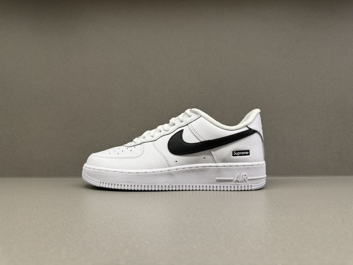Nike × Supreme Nike Air Force 1 Low Supreme White Black Size US 8.5 / EU 41-42 - 5 Thumbnail