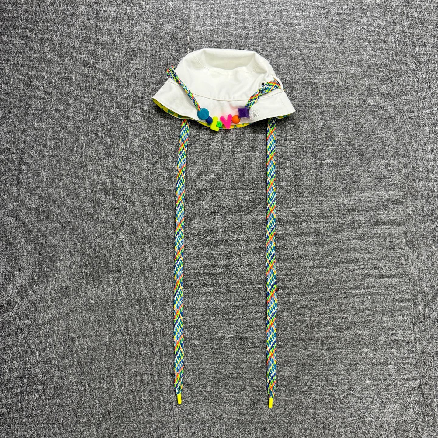 Louis Vuitton Louis Vuitton LV Aranya Runway Bucket Hat Size ONE SIZE - 1 Thumbnail