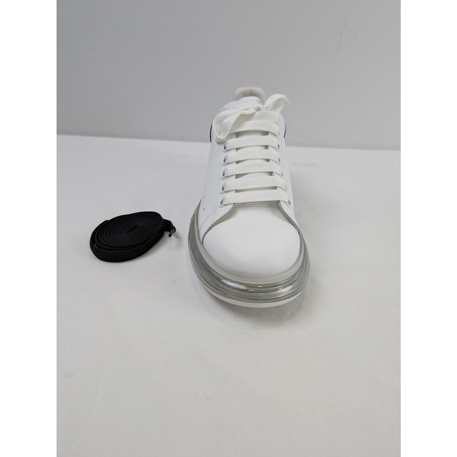 Alexander McQueen o1rshd1 Q:3 / Larry Sneakers in White/Black Size US 11 / EU 44 - 12 Thumbnail