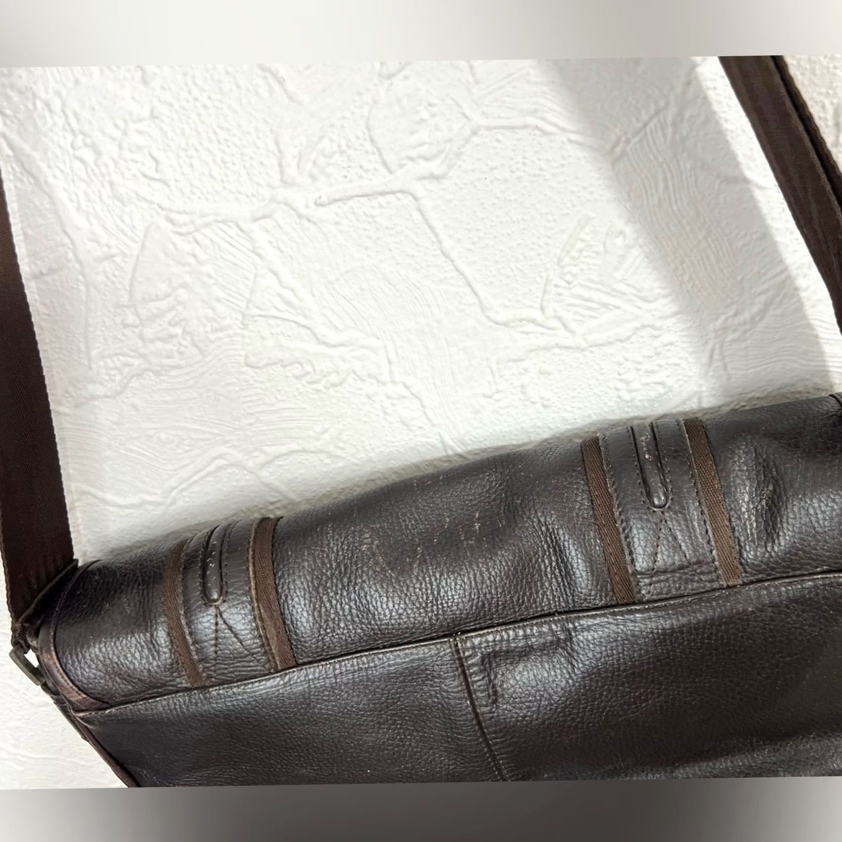 Vintage Arturo Calle Genuine Espresso Leather Shoulder Bag Cross Body Made In Columbia Unisex Adults Brown Leather Bag Shoulder Mens Womens Size ONE SIZE - 7 Thumbnail