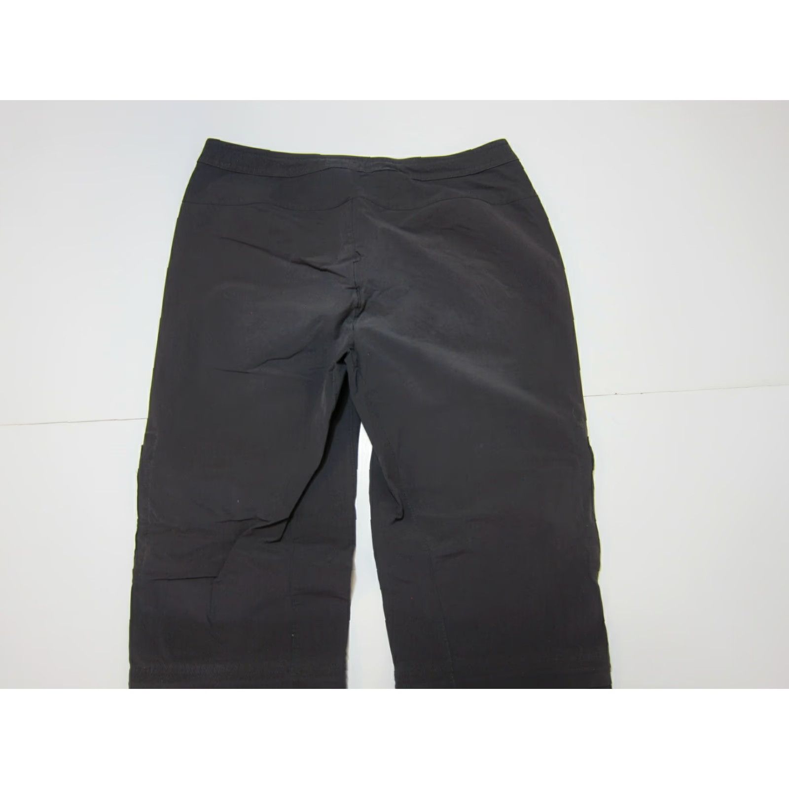 Mountain Hardwear Mountain Hardwear Nylon Stretch Grey Hike Travel Convertible Cargo Pant Women 6 Size 28" / US 6 / IT 42 - 6 Thumbnail