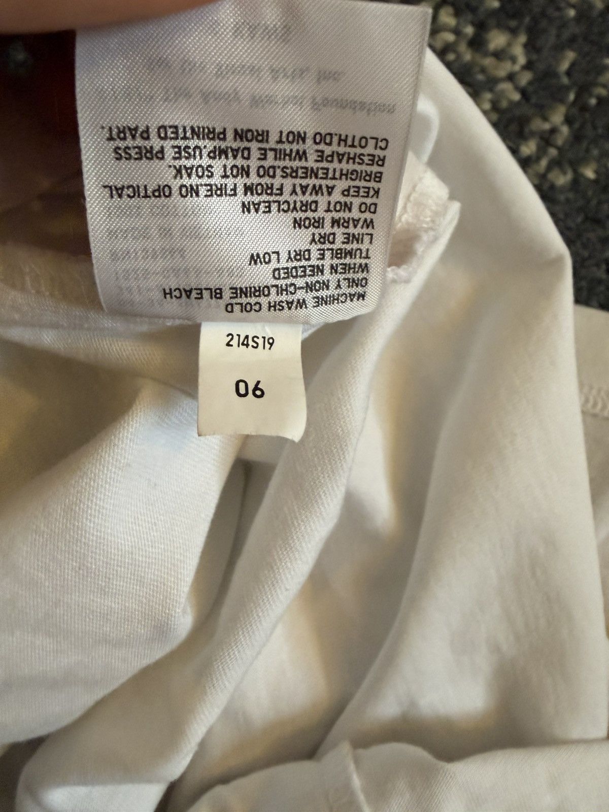 Andy Warhol × Kaws × Uniqlo White Kaws Uniqlo Shirt Size US M / EU 48-50 / 2 - 5 Thumbnail