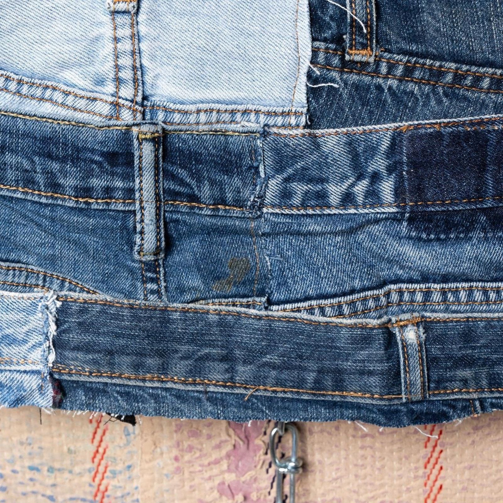 Levi's Custom upcycled patchwork mini skirt Size 28" / US 6 / IT 42 - 4 Thumbnail