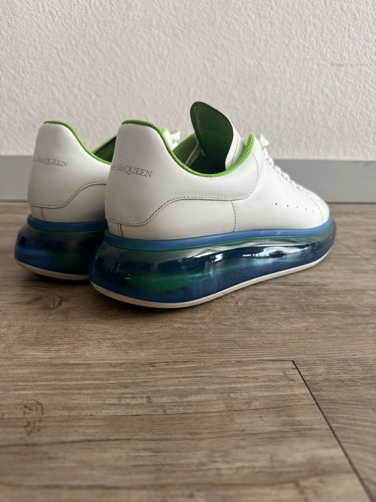 Alexander McQueen Men’s Oversized Sneaker ‘White-Blue-Green’ Size US 11 / EU 44 - 8 Thumbnail