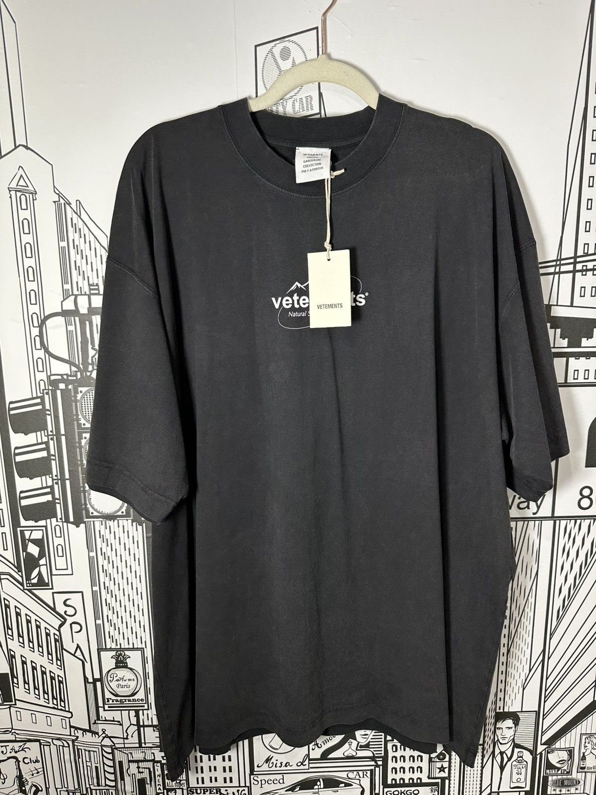 Vetements Vetements Spring Water Tee Black Xs Size US XS / EU 42 / 0 - 2 Thumbnail