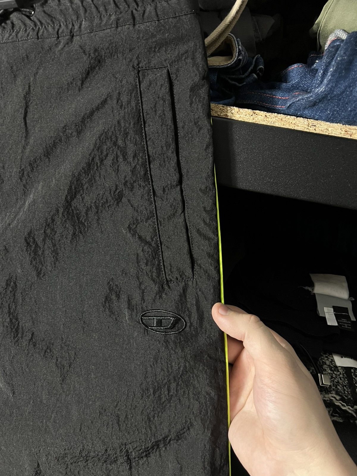 Diesel Diesel Crinkle Nylon Tech Track Pants Black/Neon Size 48 W32 Size US 32 / EU 48 - 4 Thumbnail