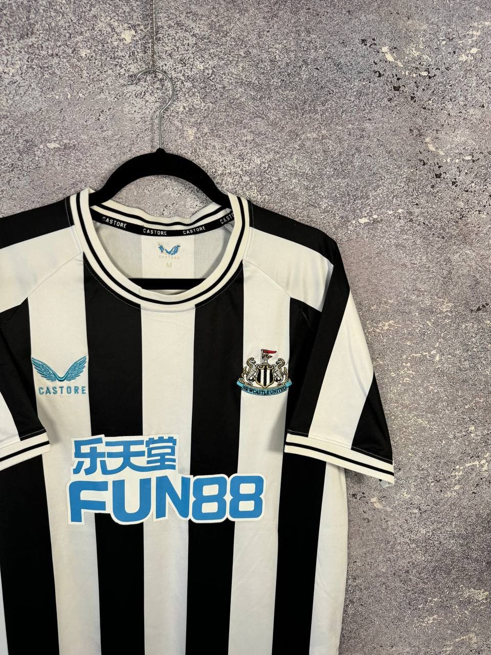 Castore × Vintage Vintage Newcastle United 2022/23 Castore Soccer Jersey Size US M / EU 48-50 / 2 - 4 Thumbnail