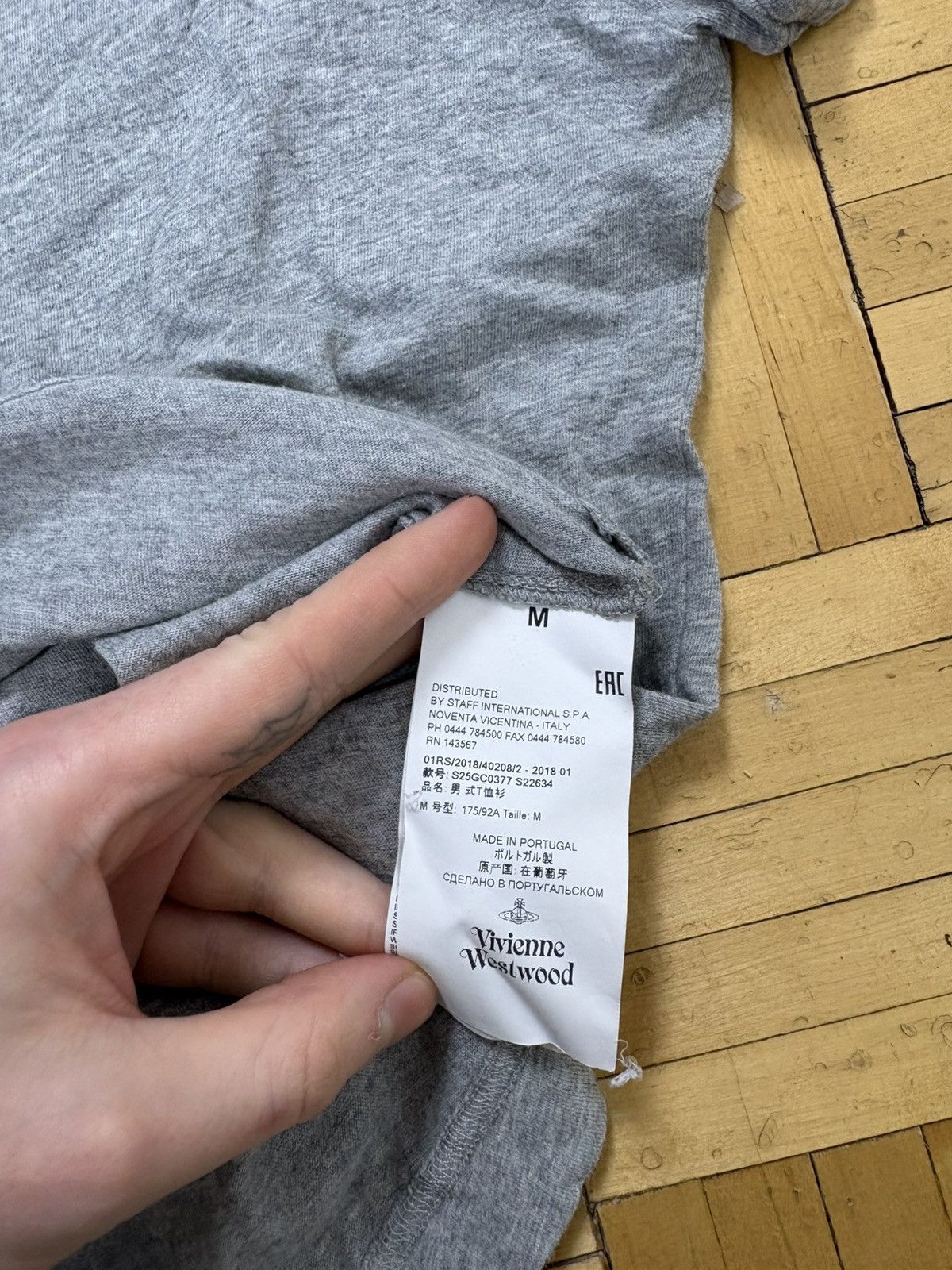 Vivienne Westwood Vivienne Westwood small orb logo essential staple tee Size US M / EU 48-50 / 2 - 3 Thumbnail