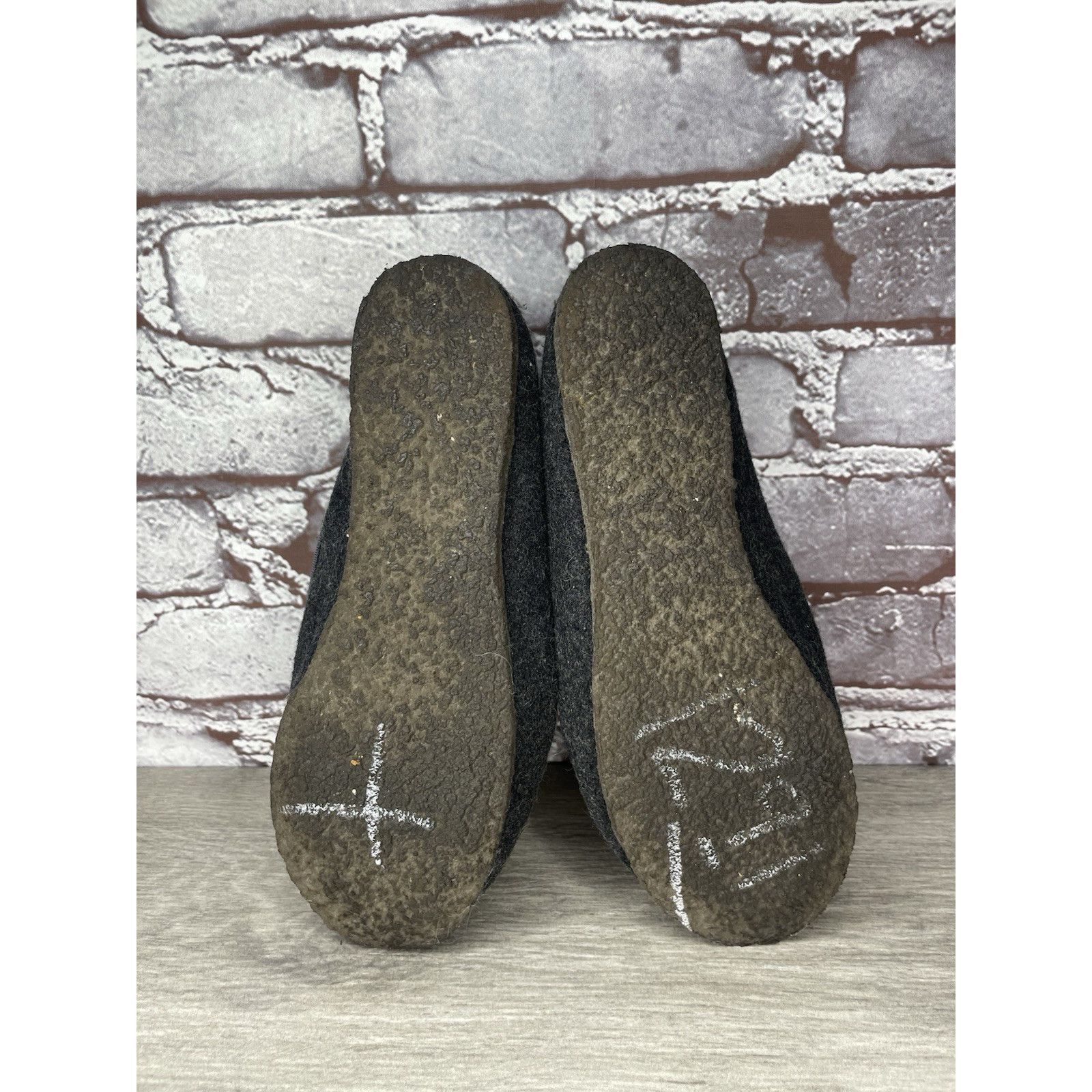 Tory Burch Tory Burch Billy Charcoal Gray Wool Logo Lamb Fur Slipper Fl Size US 6 / IT 36 - 21 Thumbnail