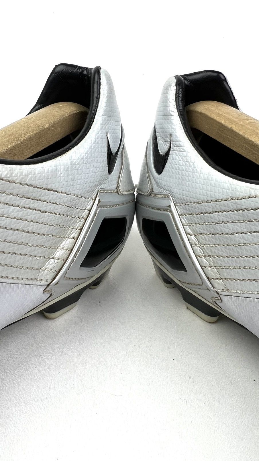 Nike NIKE Cleats Football Shoes Total 90 Laser Zoom FG Silver Men Size US 12 / EU 45 - 18 Thumbnail