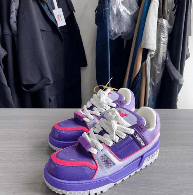 Louis Vuitton Louis Vuitton low-top sneakers 43.5 Size US 10.5 / EU 43-44 - 1 Thumbnail