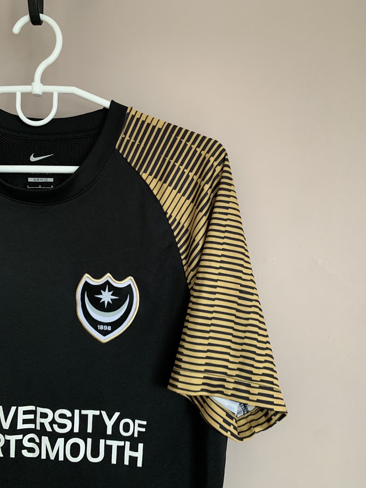 Nike Portsmouth Away Football Shirt Nike Soccer Jersey Size L Size US L / EU 52-54 / 3 - 4 Thumbnail